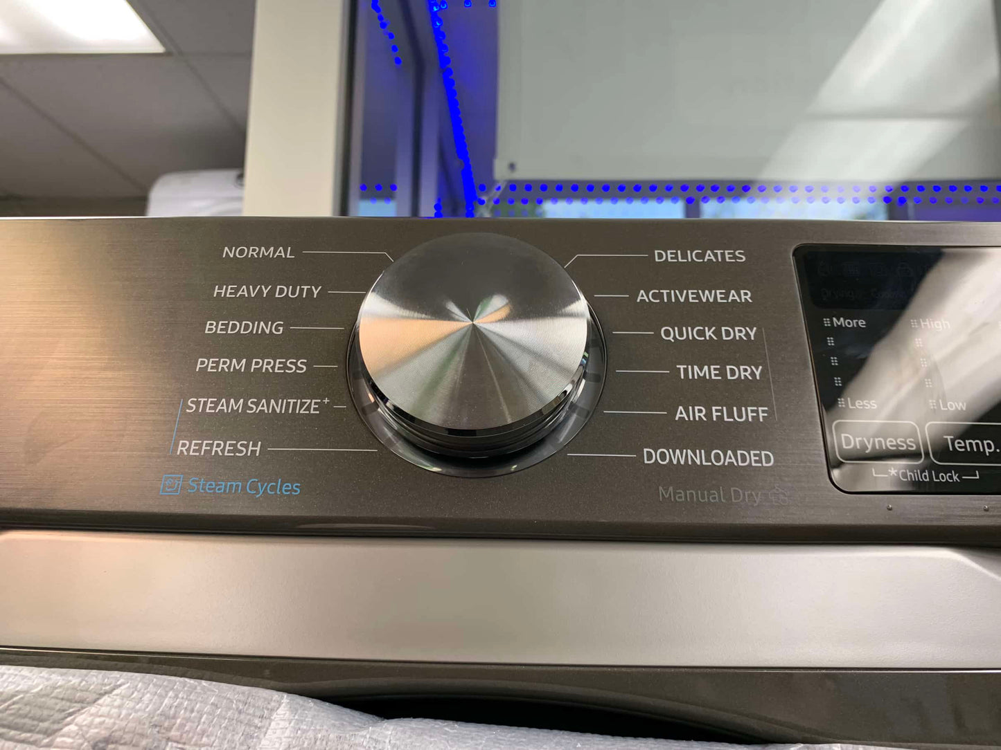 ★ Samsung Open Box 4.5 cu. ft. Smart High-Efficiency Front Load Washer with Super Speed & 7.5 cu. ft. Smart Stackable Vented GAS Dryer with Steam Sanitize+ in champagne 27 in WD739