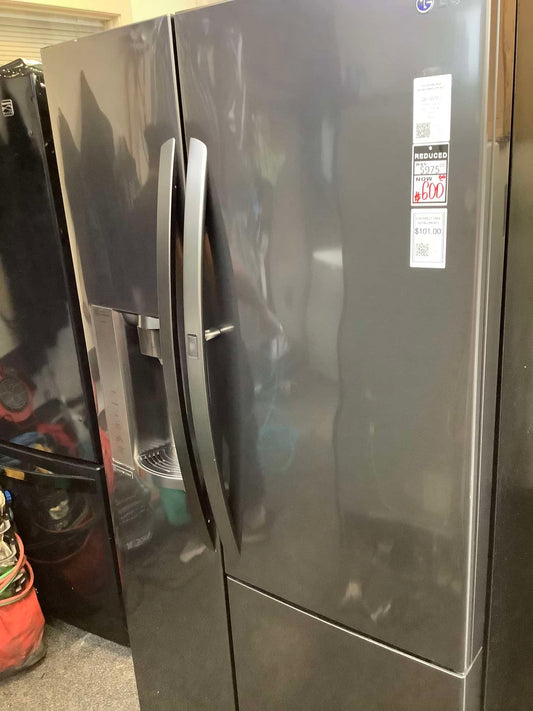LG showcase  side x side refrigerador stainless steel w/water ice dispenser 36 in