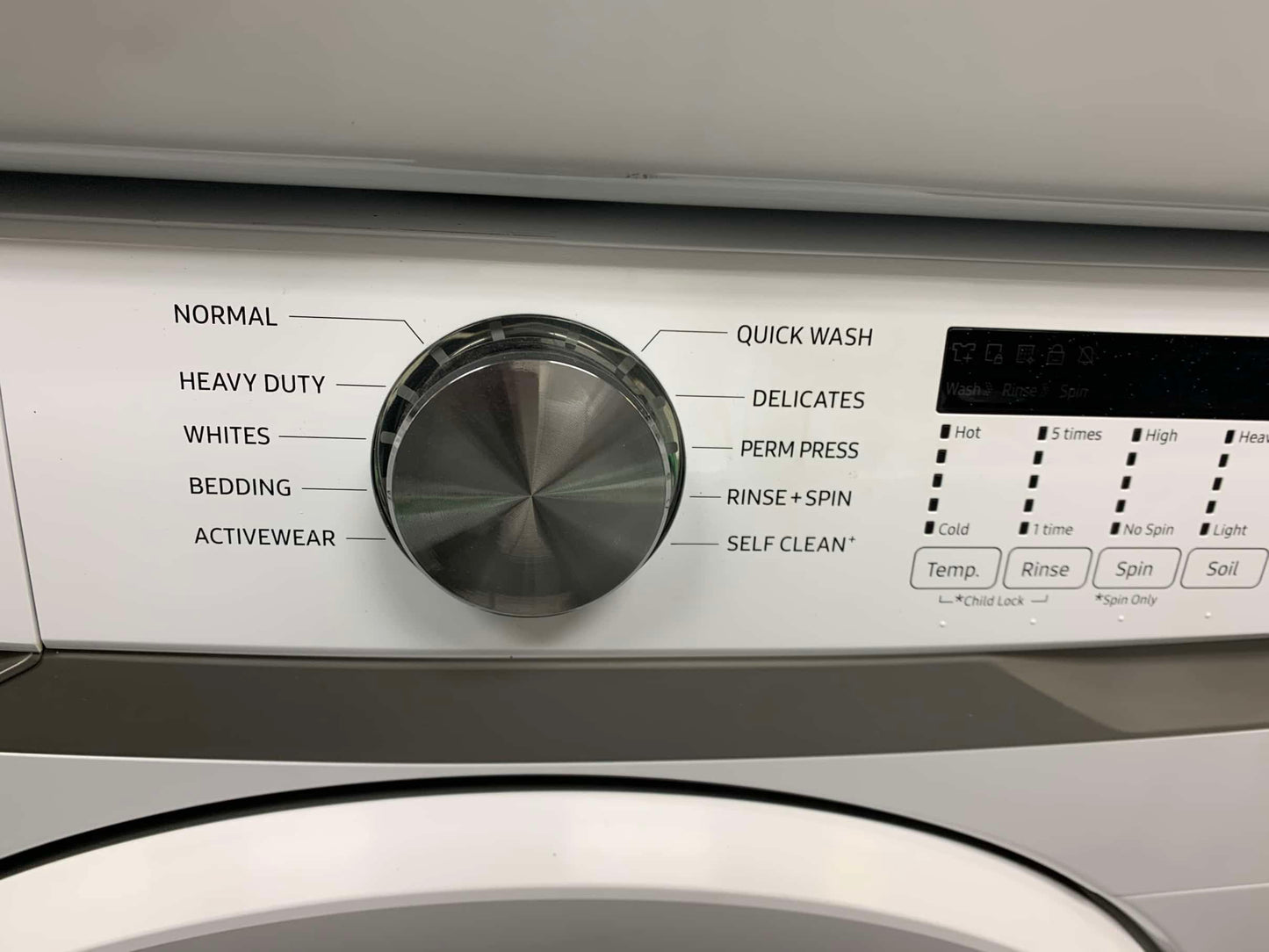 🔥 HOT DEAL
★ Samsung Open Box 4.5 cu. ft. High-Efficiency Front Load Washer with Self-Clean+ in White & 7.5 cu. ft. Stackable Vented Electric Dryer with Sensor Dry in White 27 in WD545