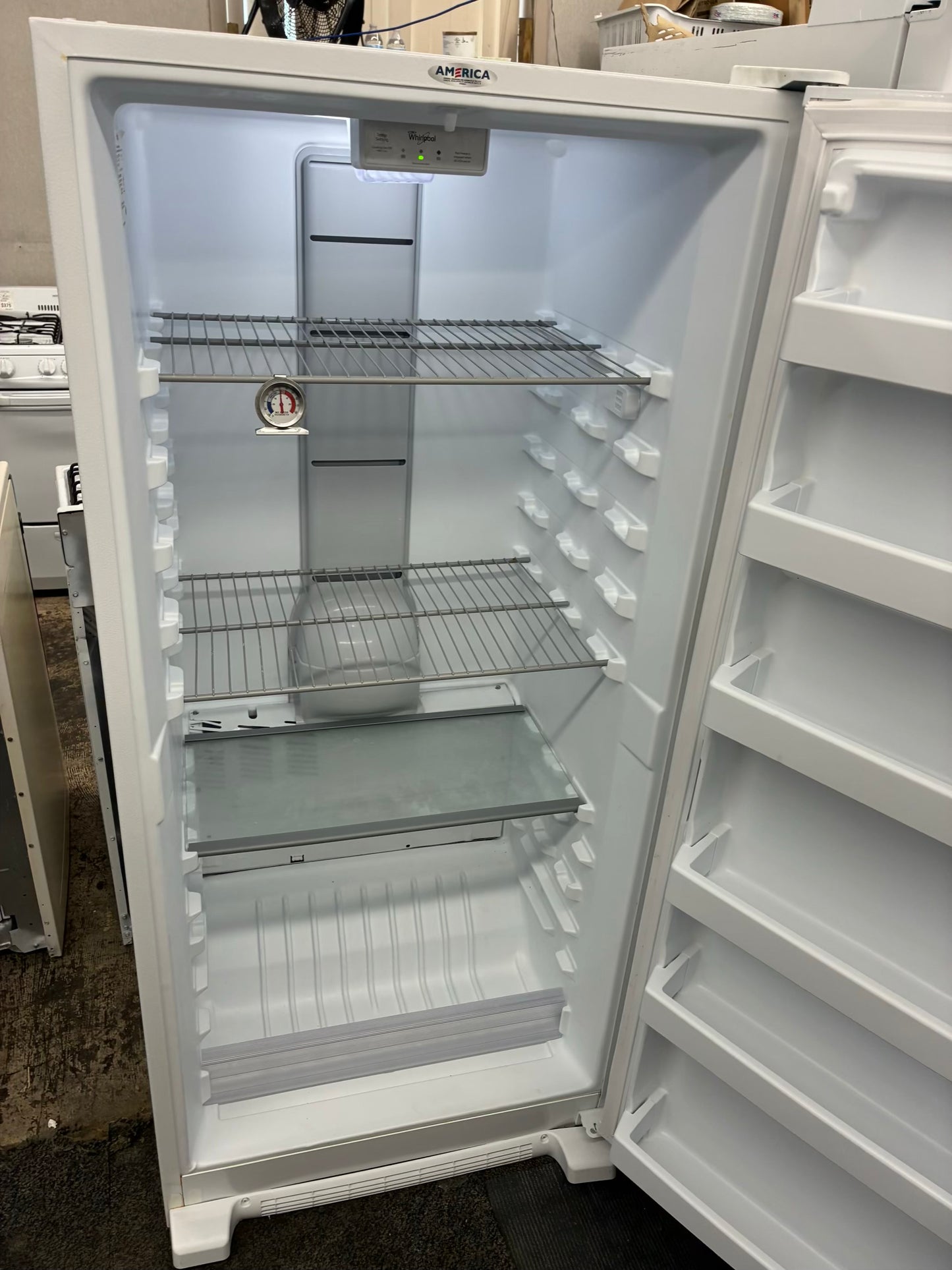 Whirlpool chest freezer white 30”