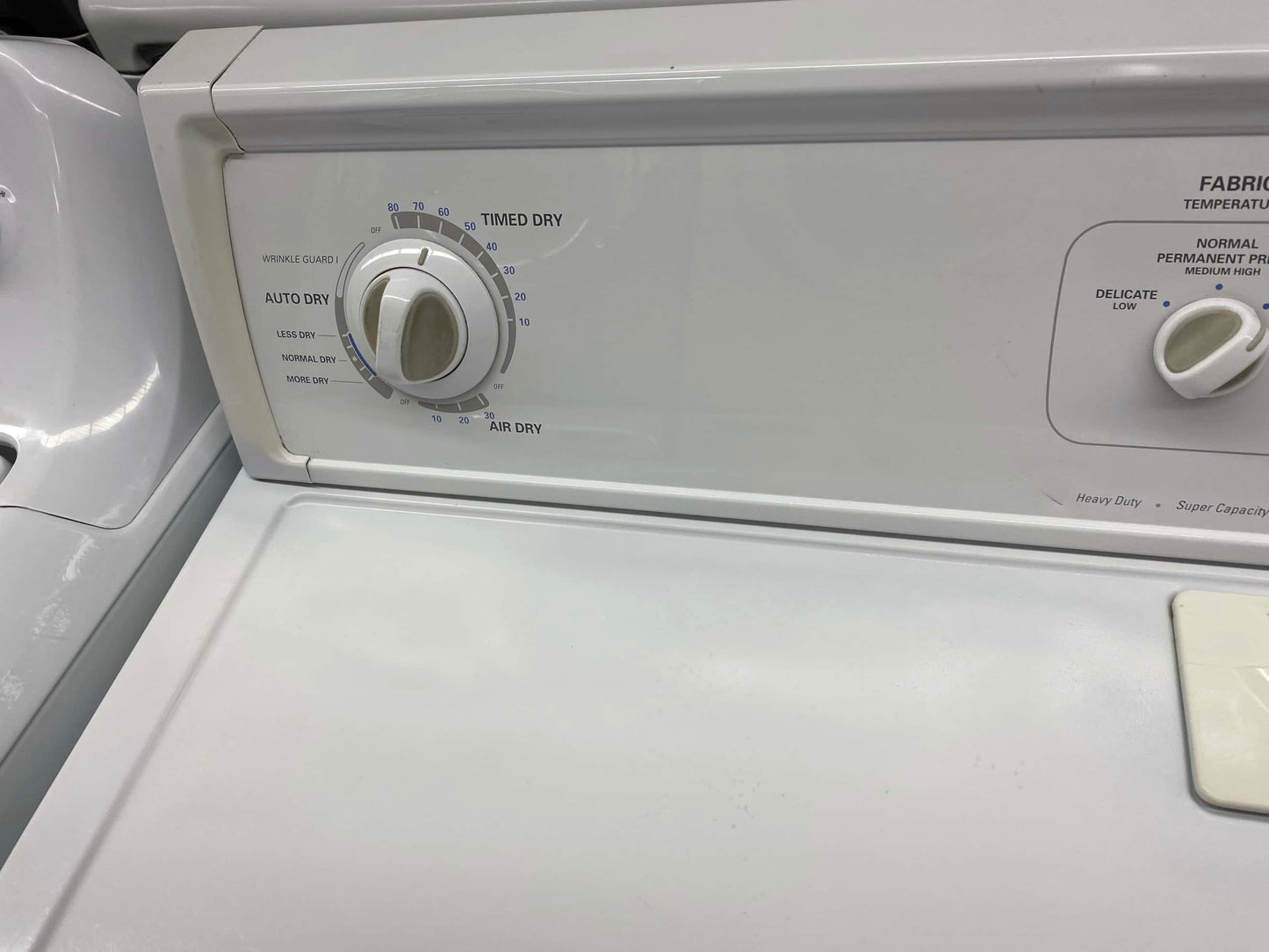. ITEM: #ED51G Kenmore electric dryer commercial quality 29 inc