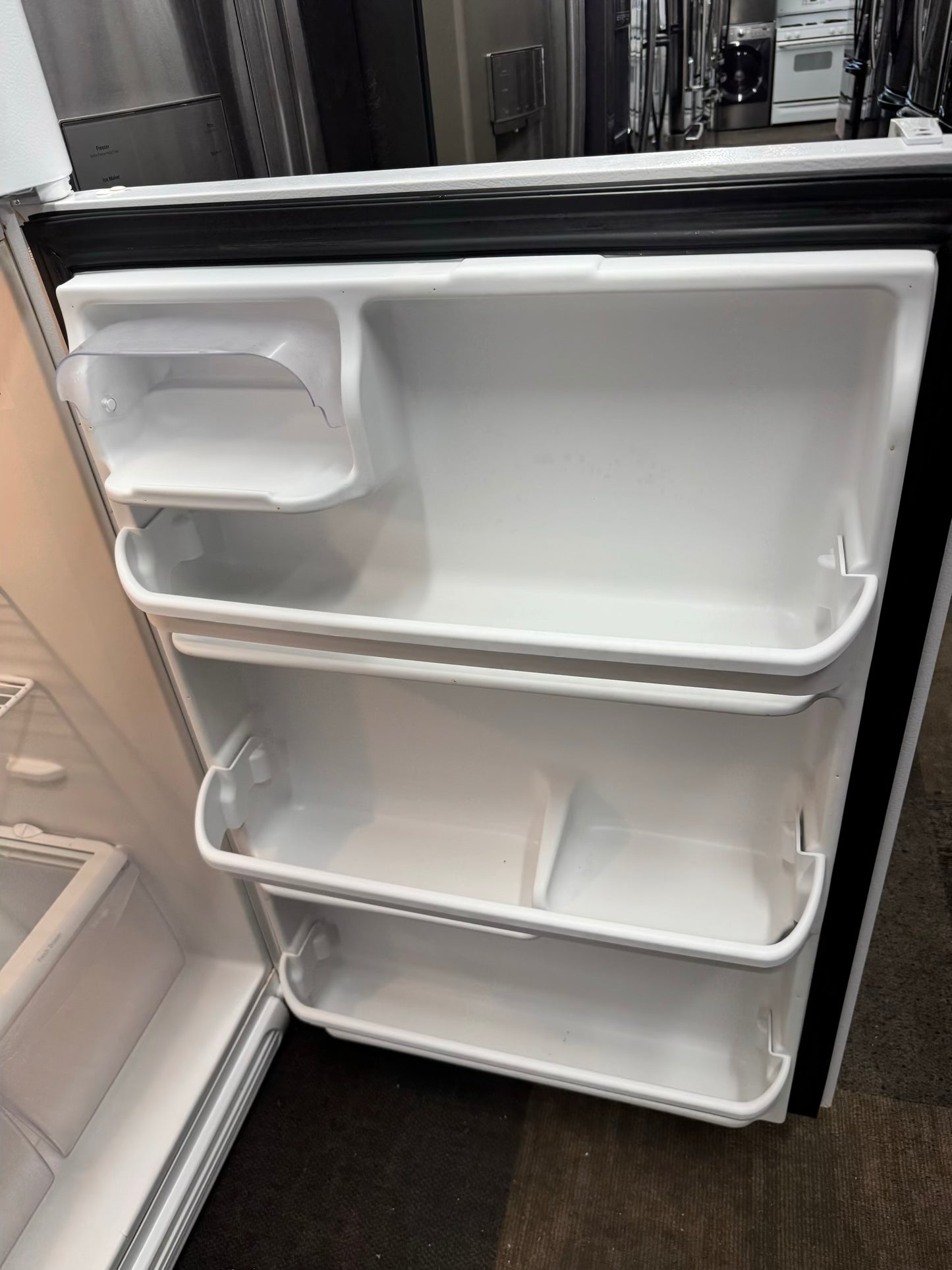 Frigidaire top freezer 30inch white