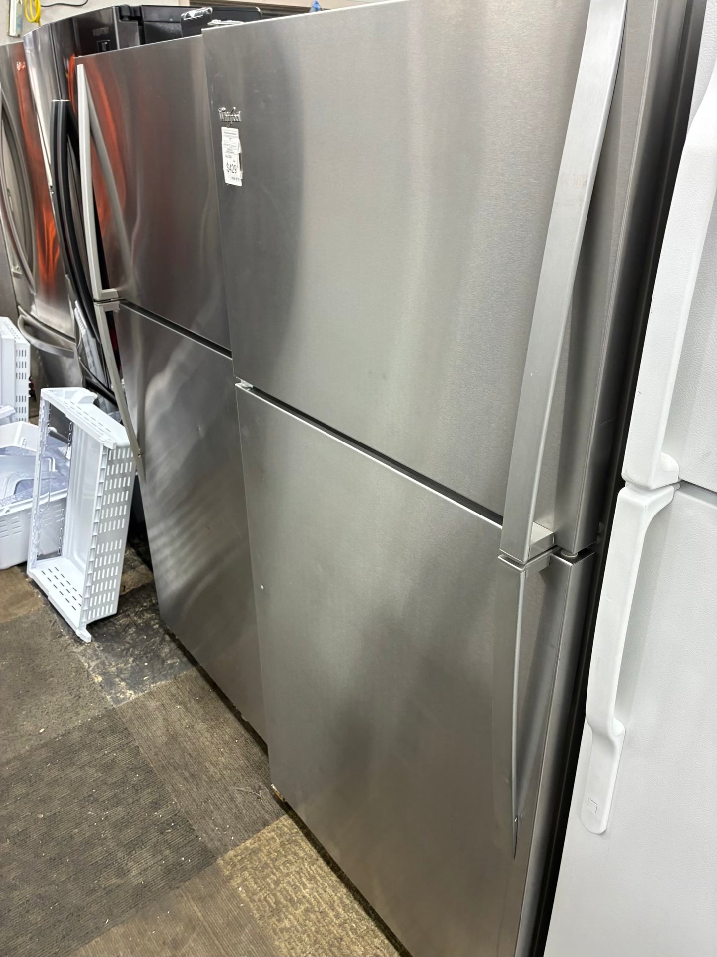 Whirlpool top freezer refrigerator white 30”