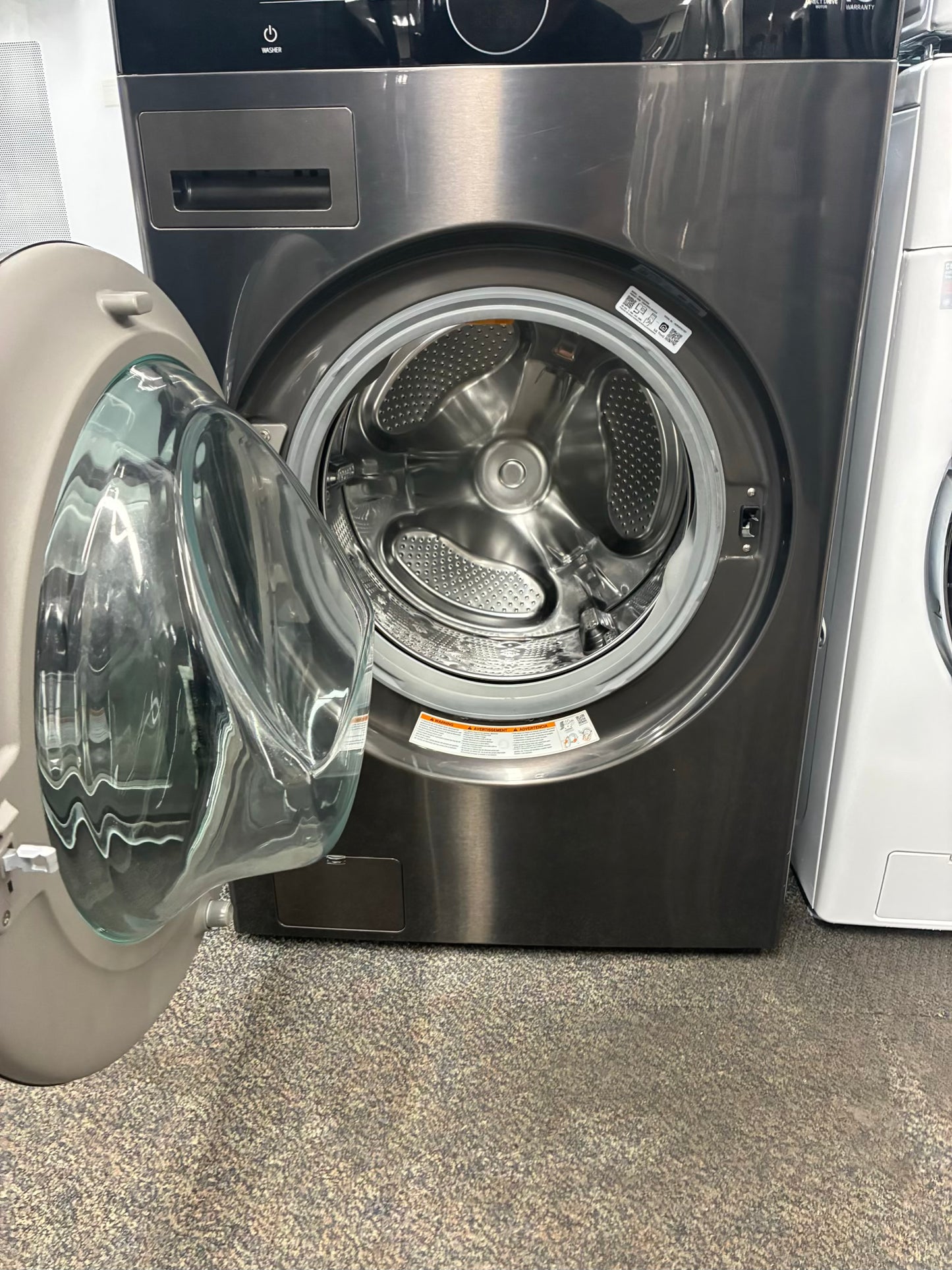 LG laundry center washer and dryer set ELECTRIC 27” ventless