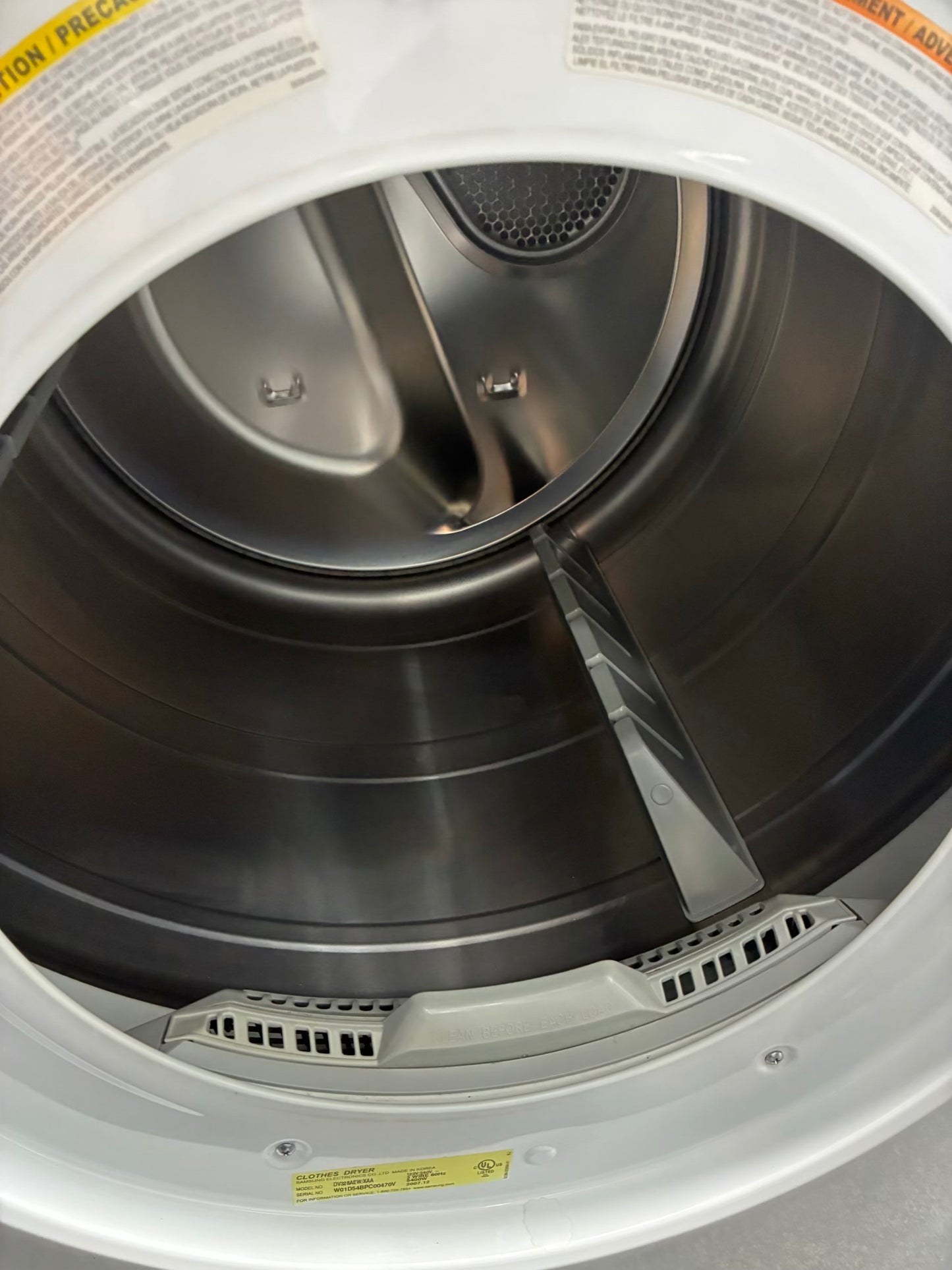 SAMSUNG front load electric dryer 220v large capacity stackable 27”