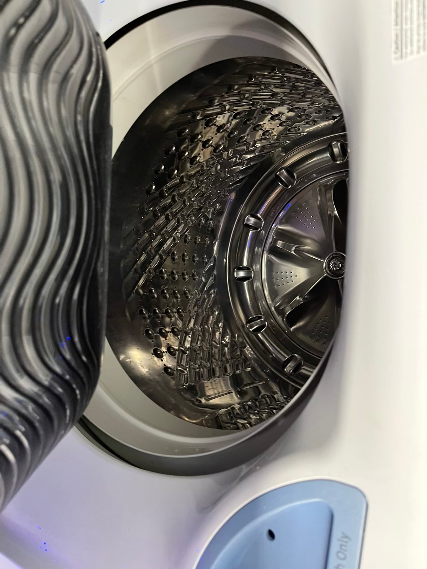 ^ ITEM #W75V Samsung top load washer large capacity side x side 27”