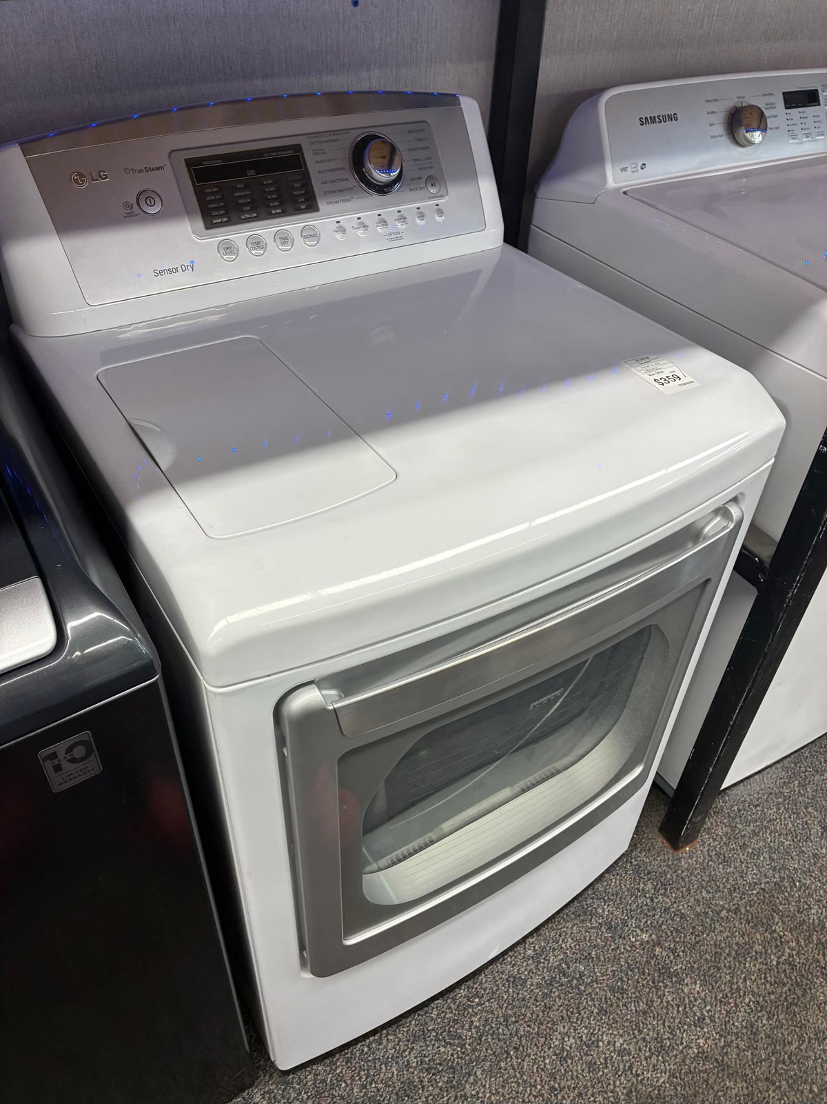 LG electric dryer 27” large capacity white