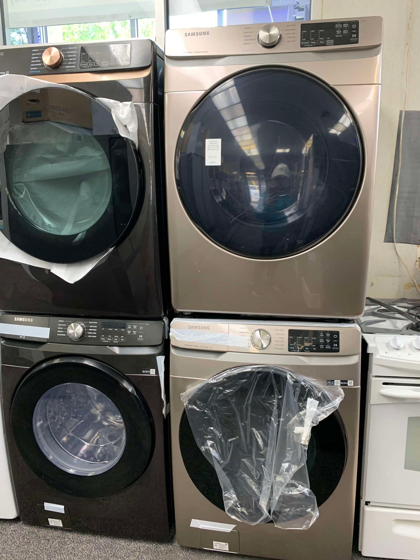 ★ Samsung open box 4.5-cu ft High Efficiency Stackable Steam Cycle Smart Front-Load Washer and gentle used Electric Dryer with 7.5 Cu. Ft. Capacity, Smart Care, 10 Dryer Programs, Sensor Dry, Steam Sanitize+, Wrinkle Prevent WD461