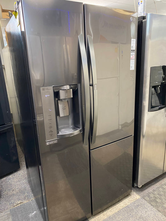 LG side x side refrigerador stainless steel w/water ice dispenser 36 in