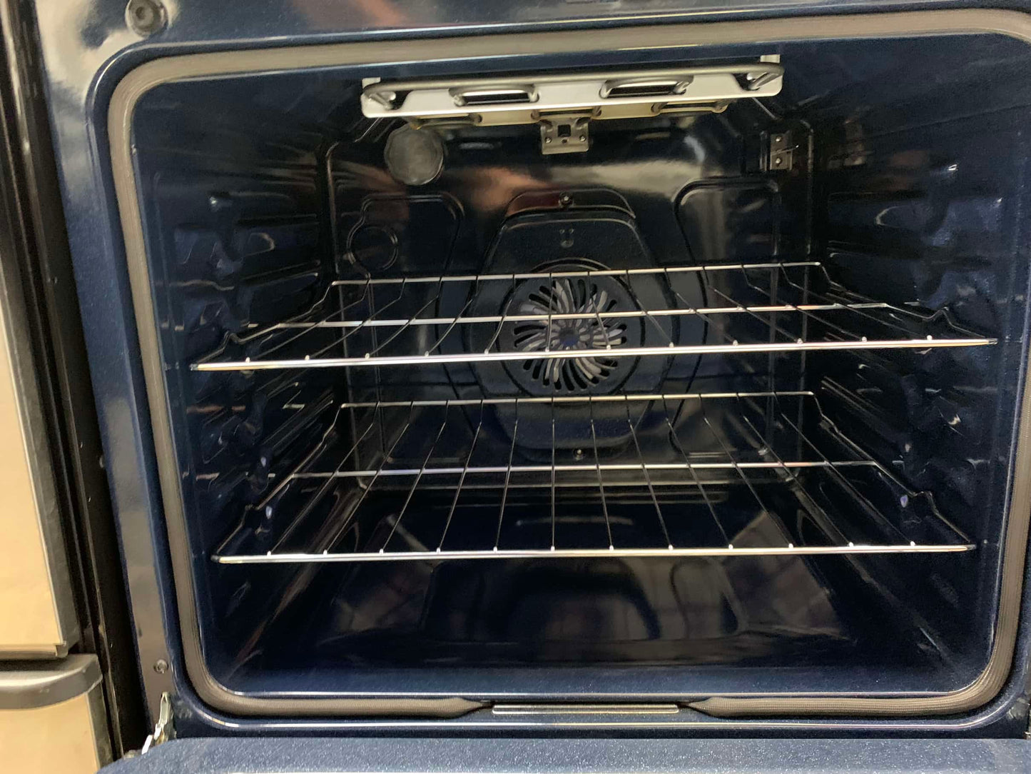 - ★ Samsung Open Box 6.3 cu. ft. Smart Wi-Fi Enabled Convection Electric Range with No Preheat AirFry in Black Stainless Steel - ER467