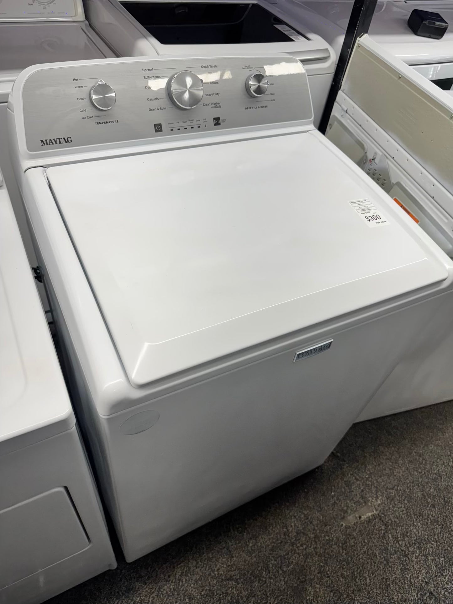Maytag top load washer deep fill & rinse white 27” whit agitator stainless steel drum