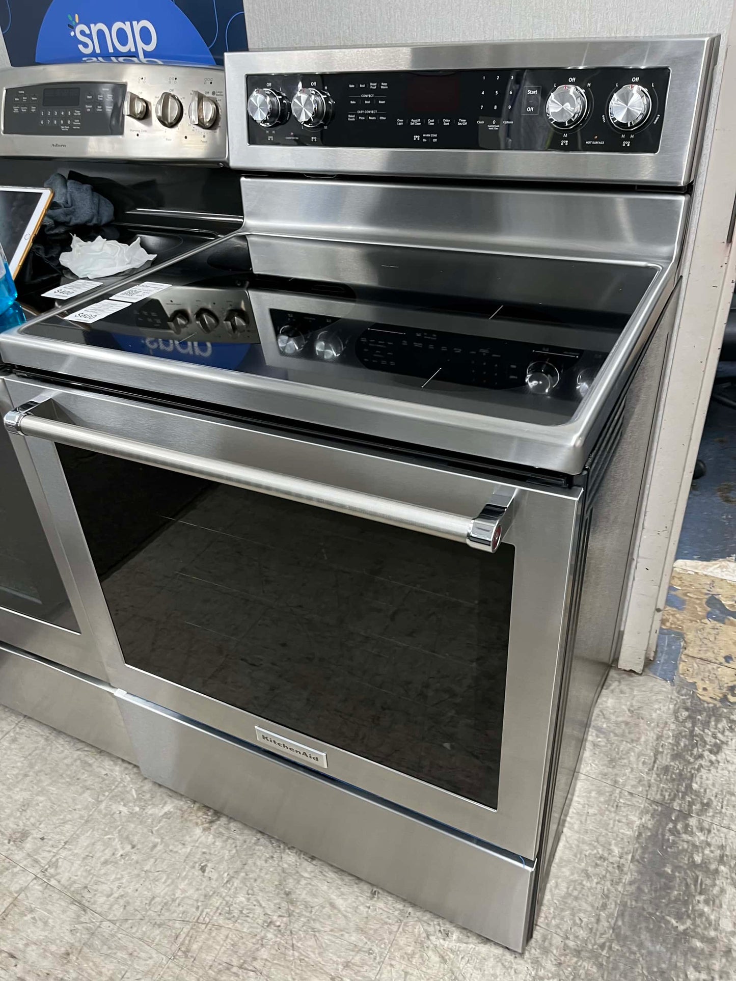 ITEM: GR06K ~ ★ KitchenAid 30-in Glass Top 5 burners 6.4-cu ft Convection Oven Freestanding Electric Range ( Stainless Steel with PRINTSHIELD Finish )