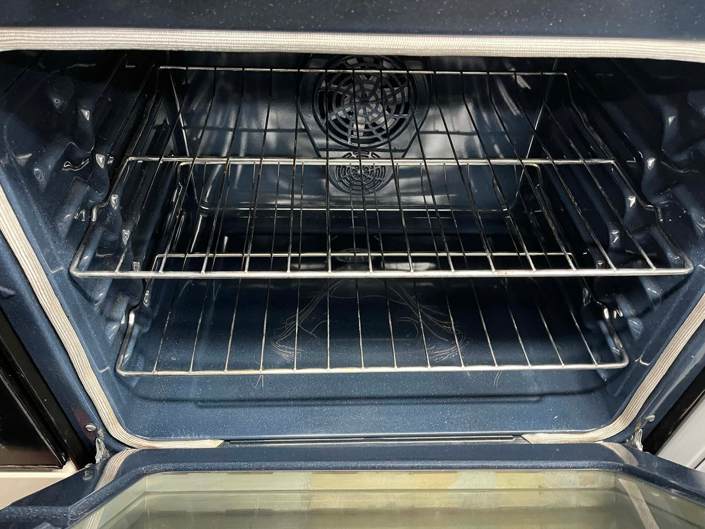 . ITEM #ER96B Samsung Stainless steel electric range 5 burner 30 inch *more pictures soon