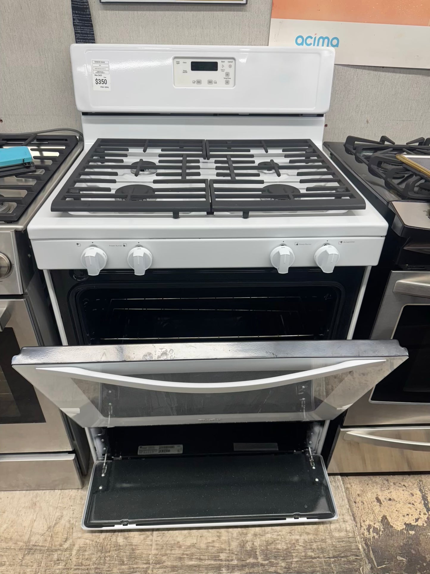 Whirpool gas range 4 burner white color