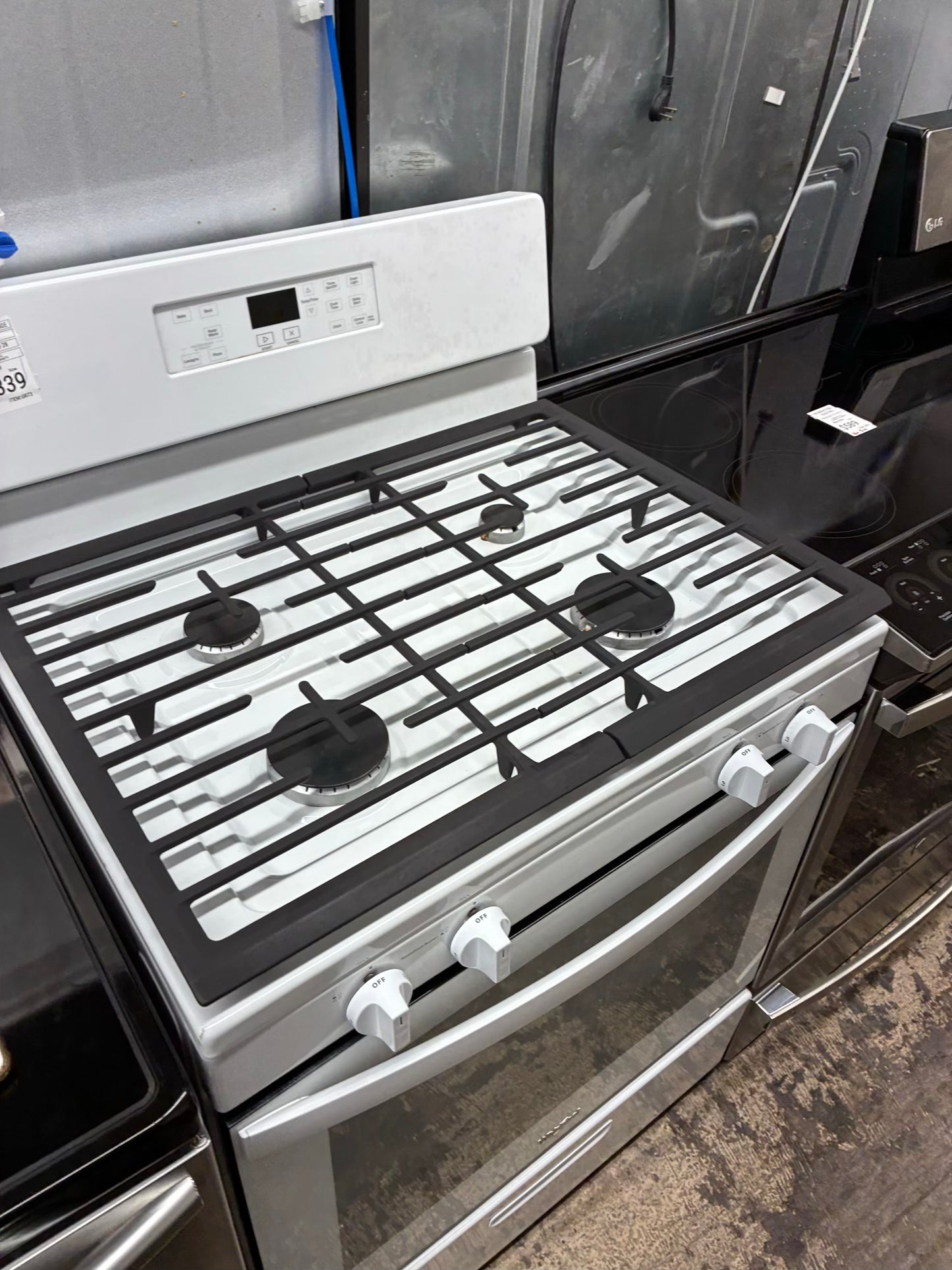 Whirlpool Gas Range white Burners 30”