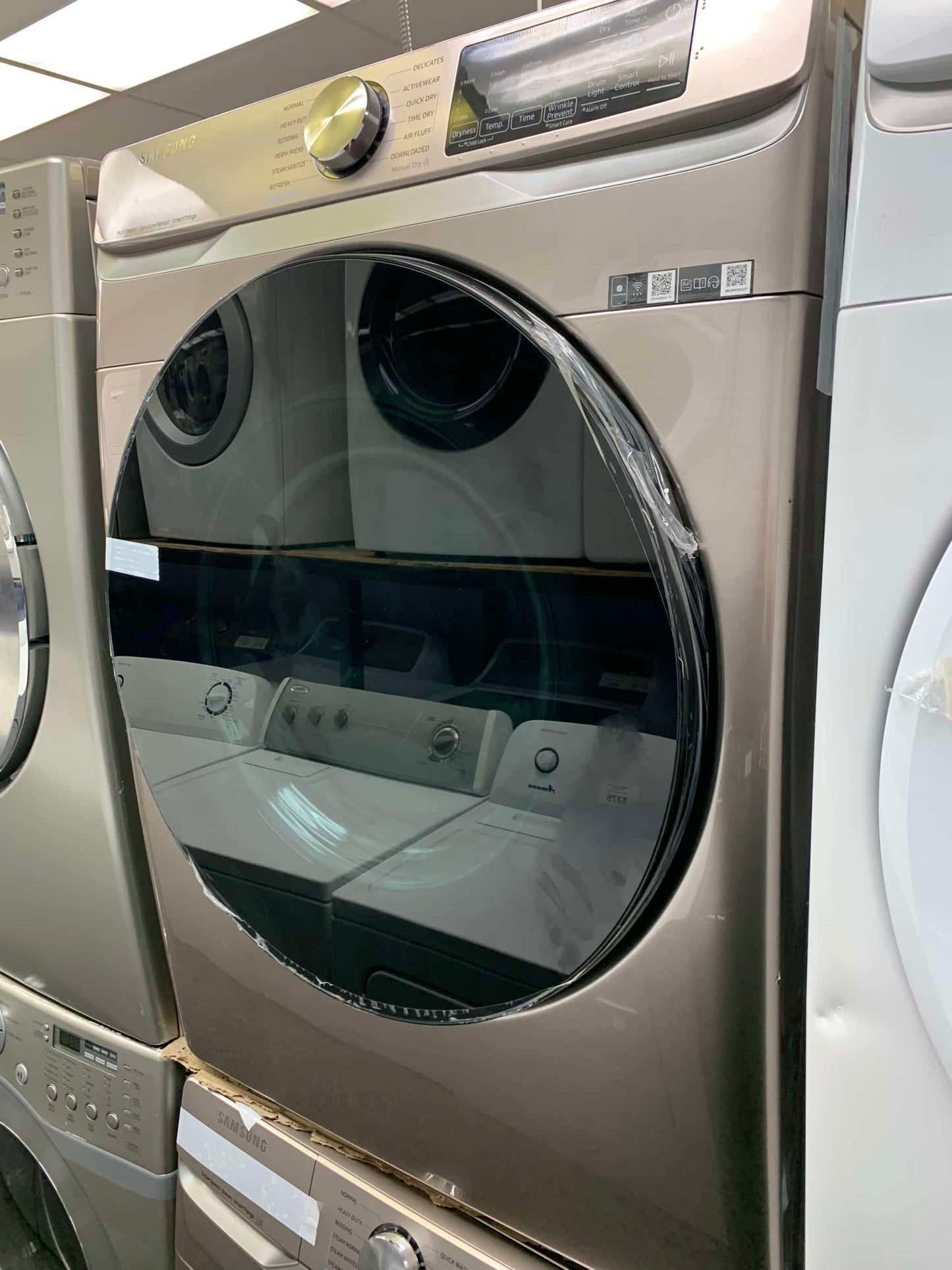 ★ Samsung Open Box 4.5 cu. ft. Smart High-Efficiency Front Load Washer with Super Speed & 7.5 cu. ft. Smart Stackable Vented electric Dryer with Steam Sanitize+ in champagne 27 in WD639