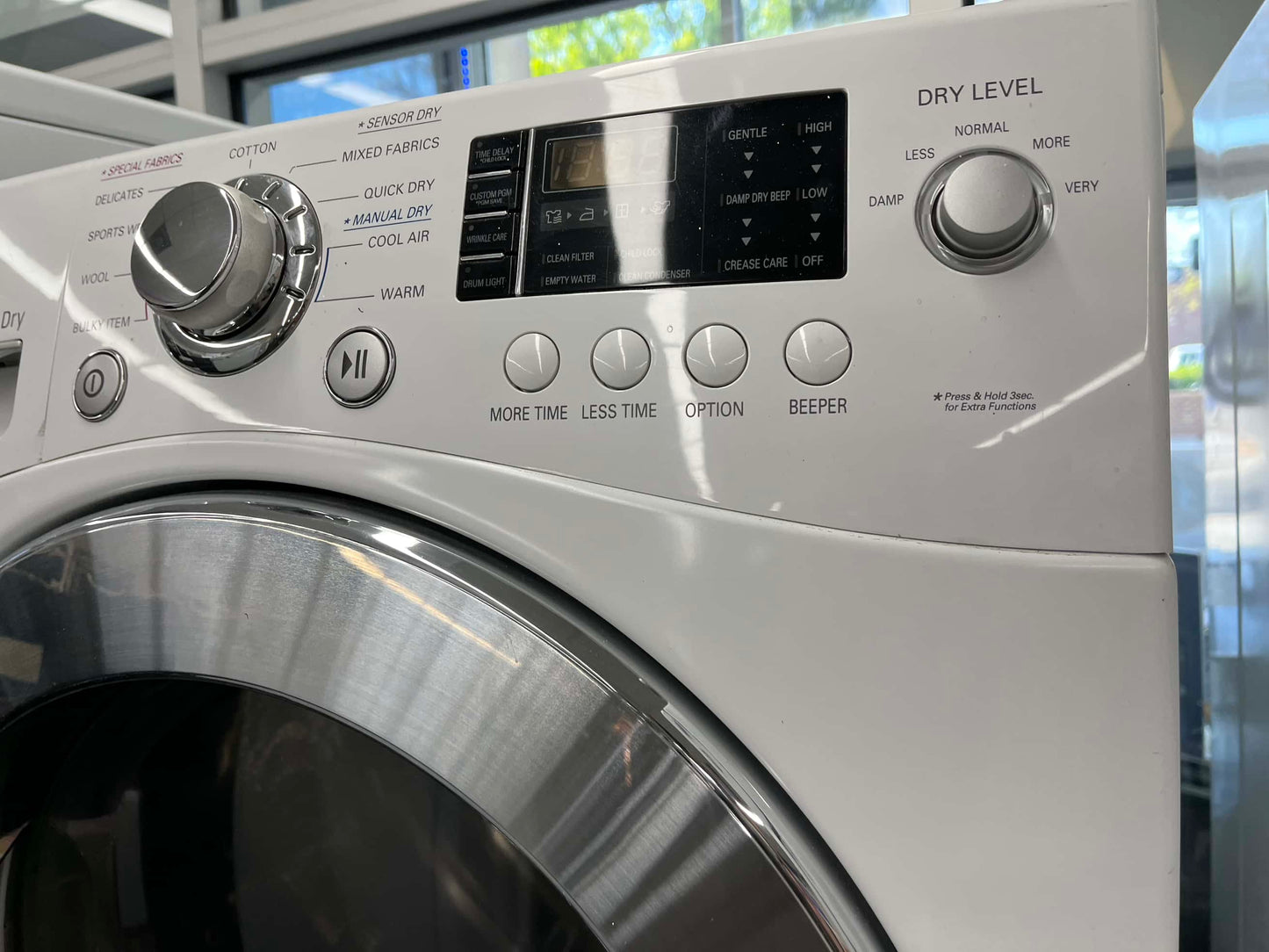 - ITEM #ED11C Open box LG 24” dryer machine electric 22ov front load stackable