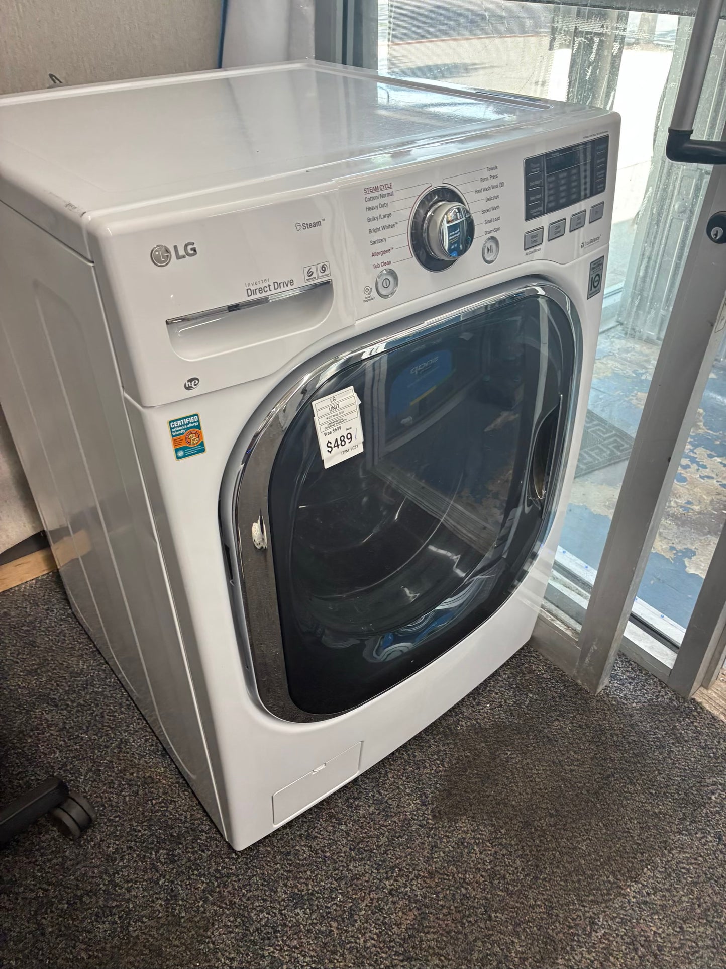 LG washer and dryer unit 27”