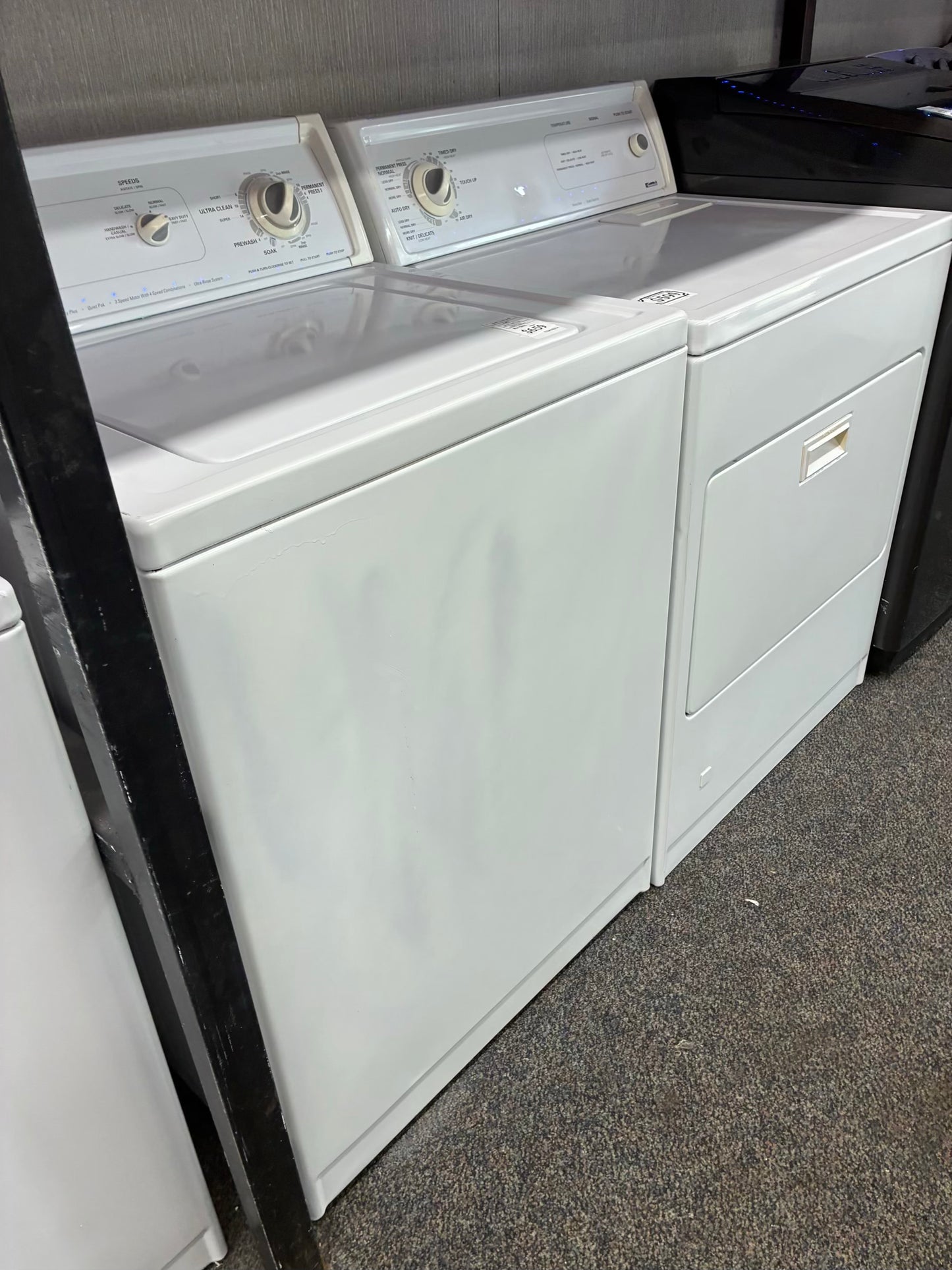 KENMORE WASHER N DRYER TOP LOAD GAS 27”