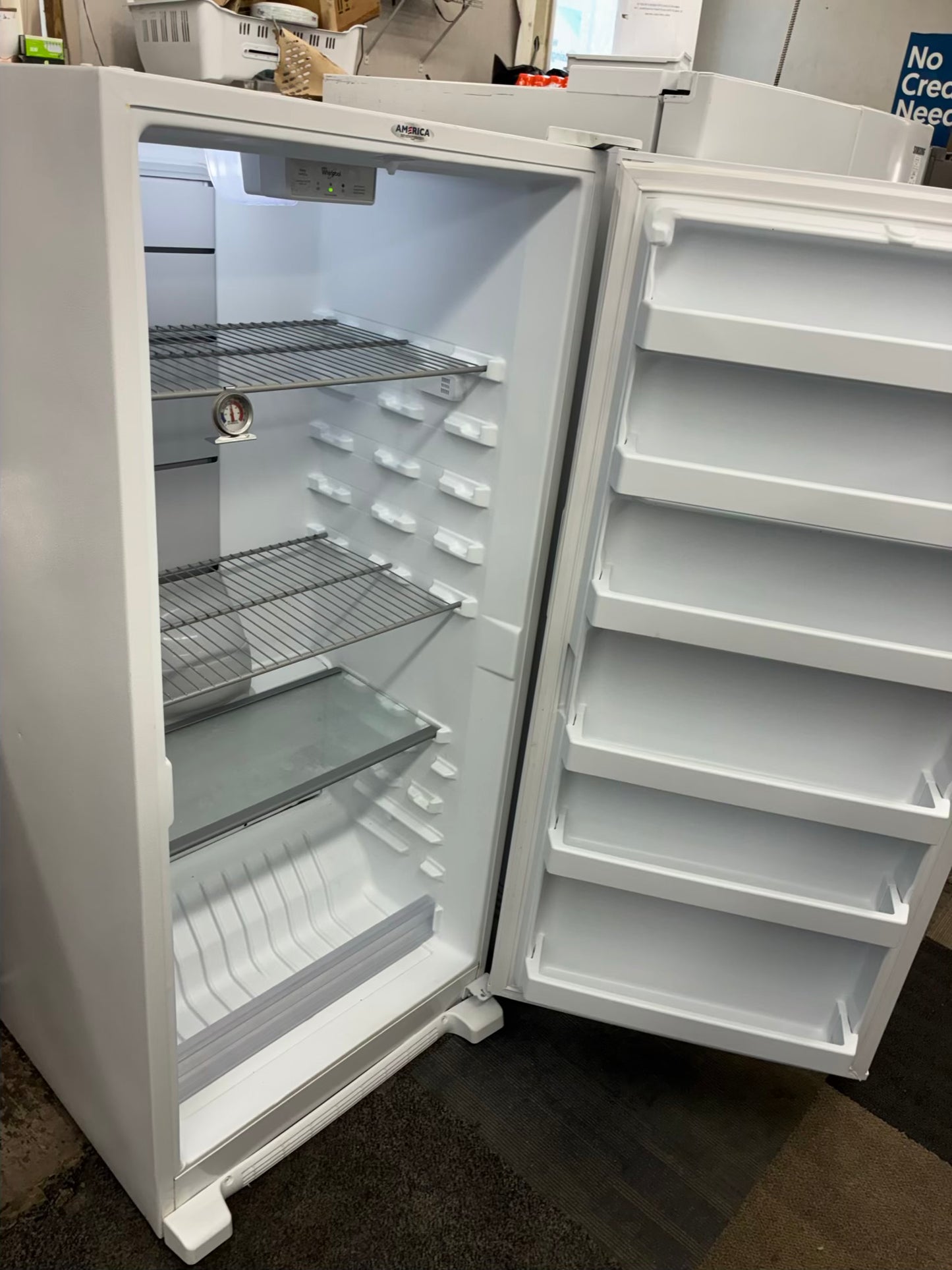 Whirlpool chest freezer white 30”