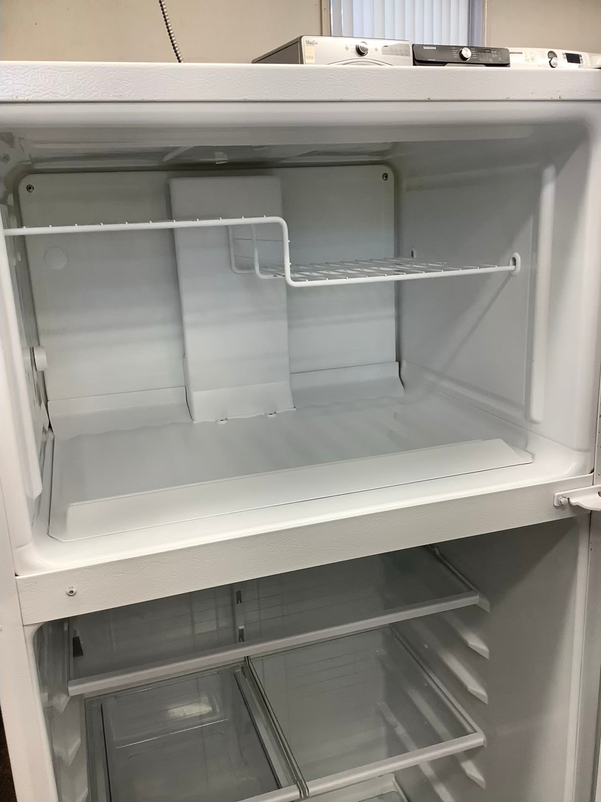 White GE Top Freezer Refrigerator