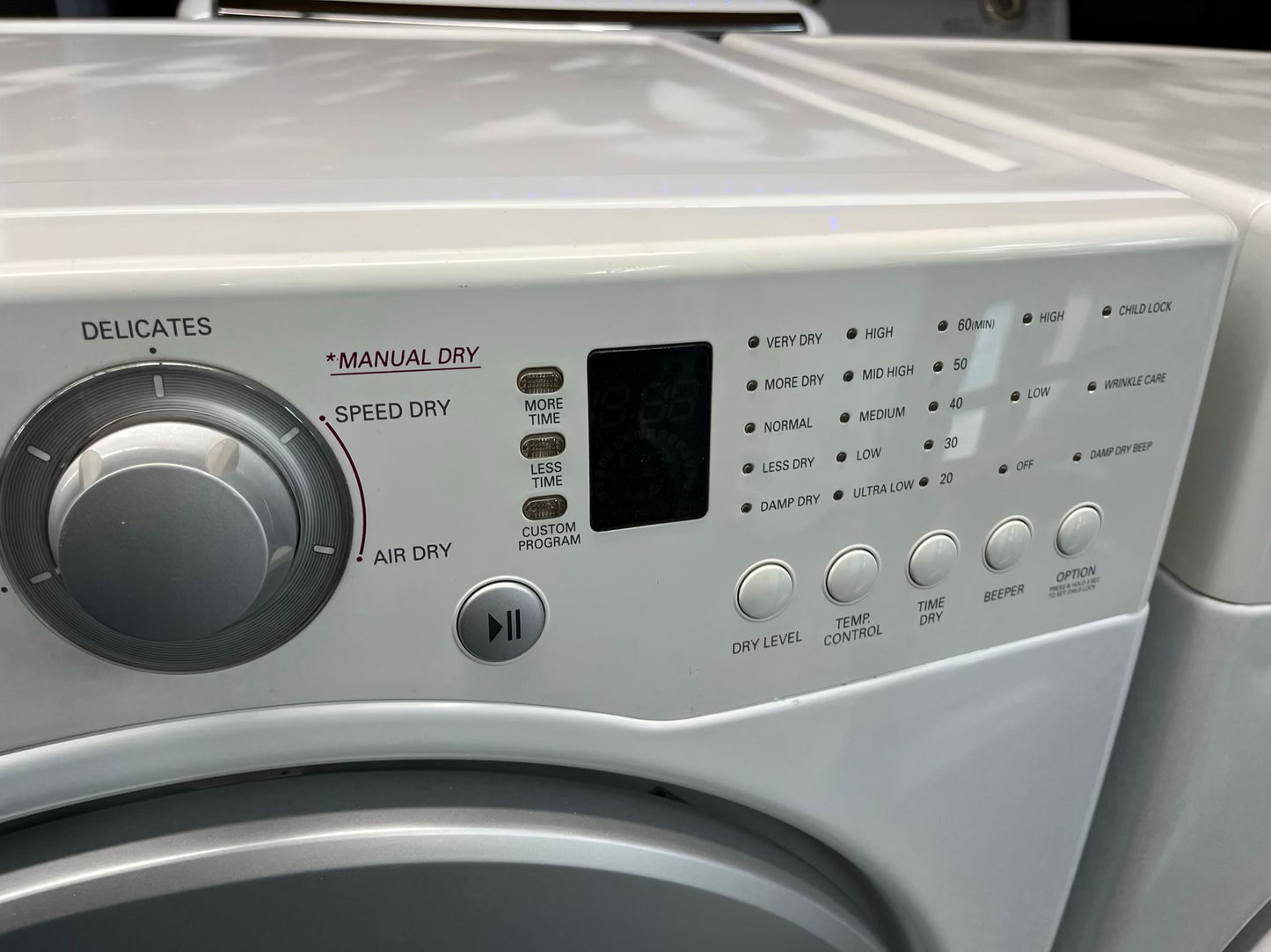 ^ ITEM #ED93H LG gas dryer Side x Side 27”