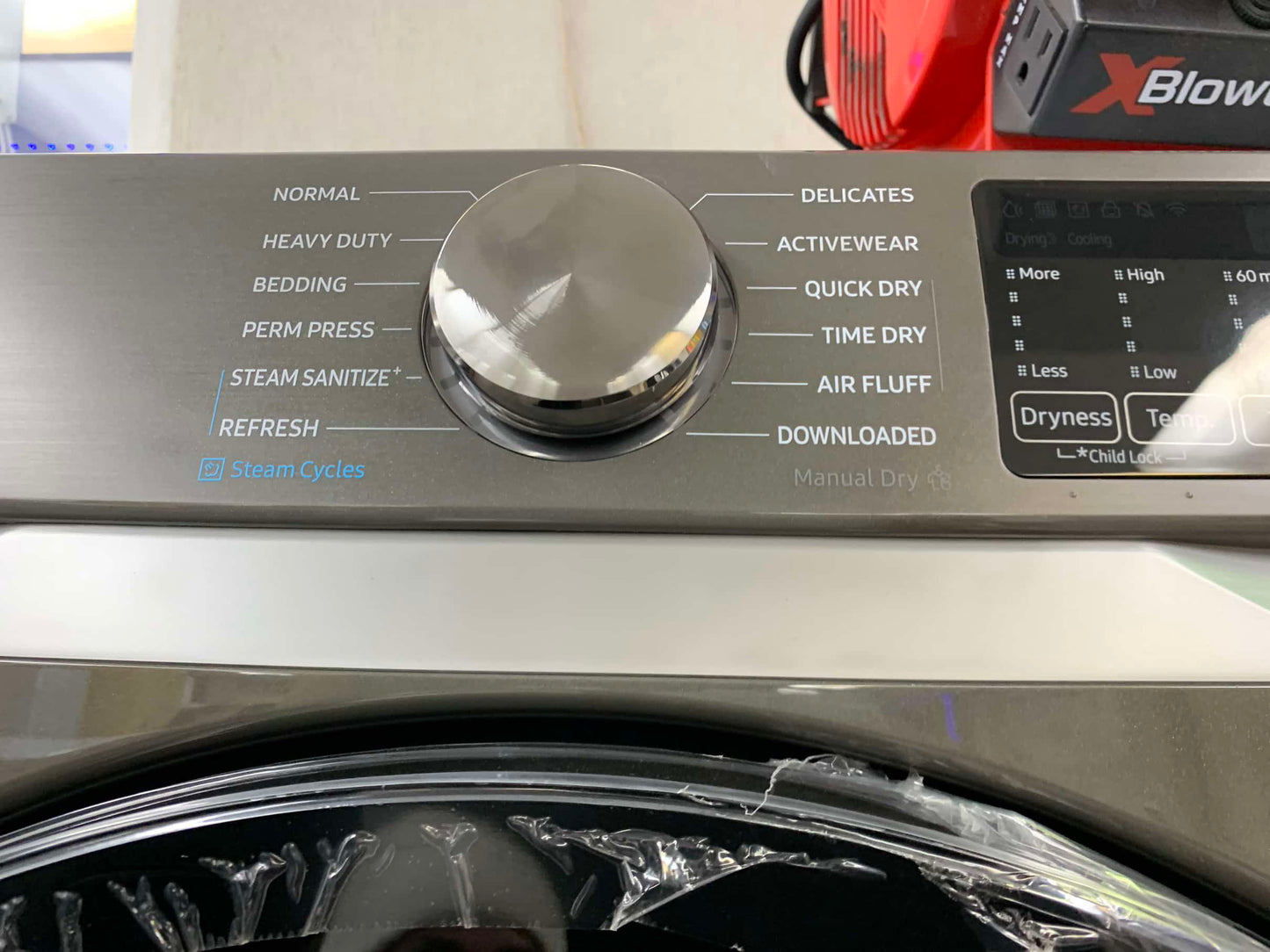 š„ HOT DEAL ā
Samsung Open Box 4.5 cu. ft. Smart High-Efficiency Front Load Washer with Super Speed & 7.5 cu. ft. Smart Stackable Vented electric Dryer with Steam Sanitize+ in champagne 27 in WD719