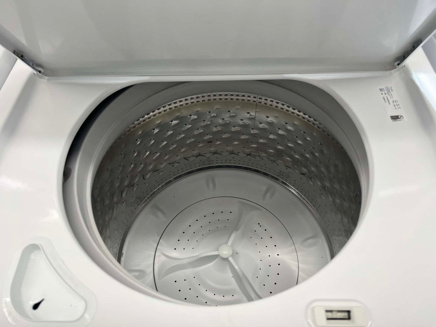 Item #ED73C whirlpool electric dryer stainless steel drum top load washer side by side 29”