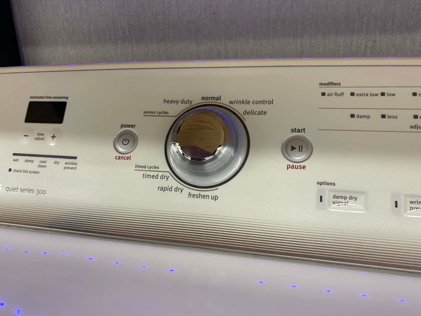 ITEM #ED389 Maytag electric dryer large capacity side x side 29”