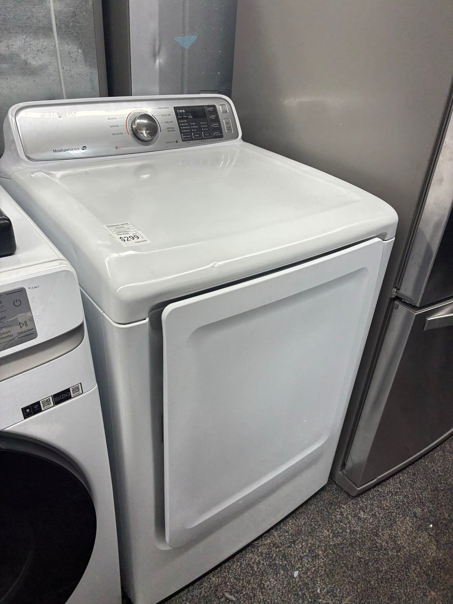 Samsung electric dryer 27” large capacity white