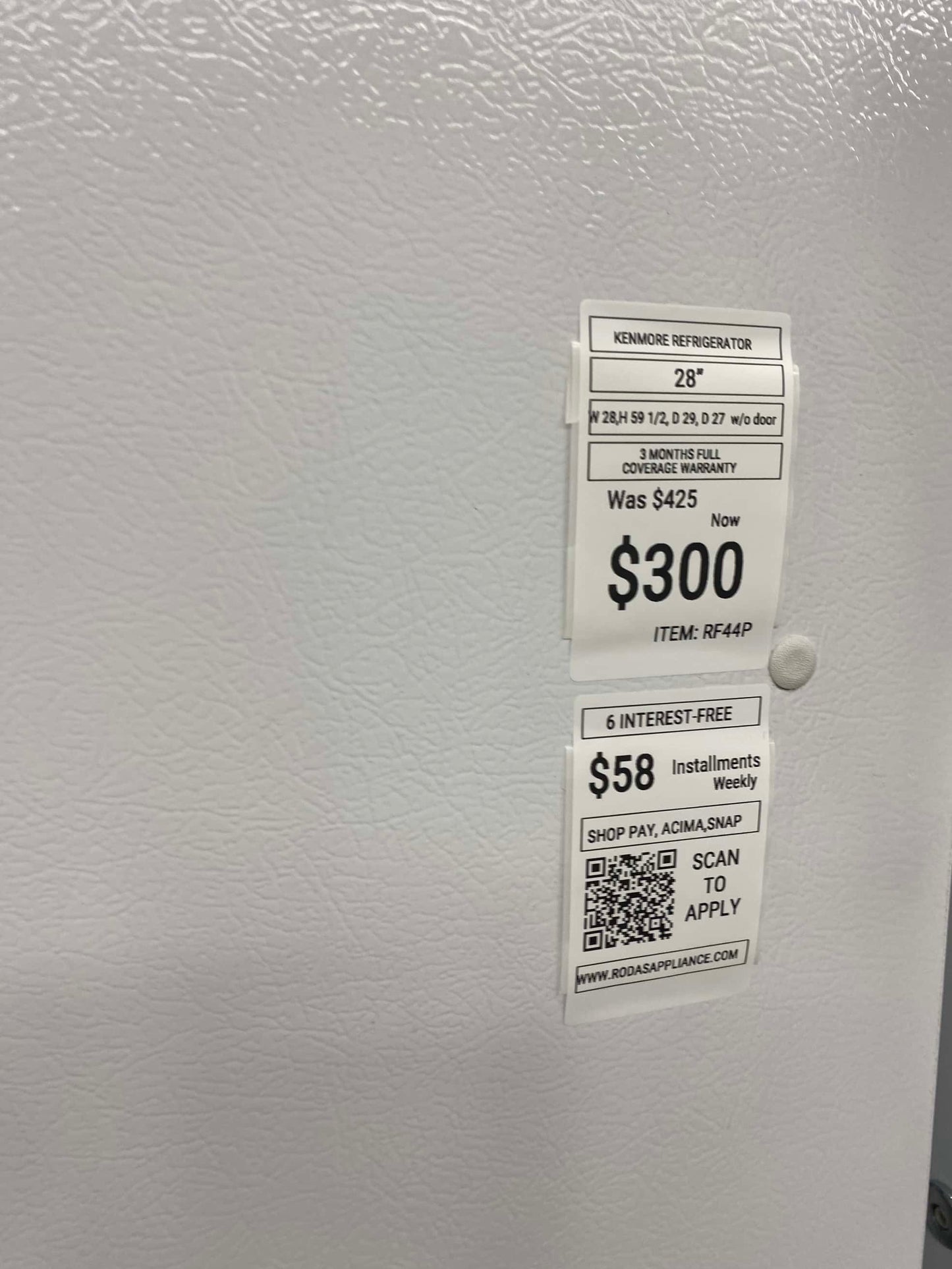 ITEM: #RF44P kenmore top freezer white refrigerator 28” inc