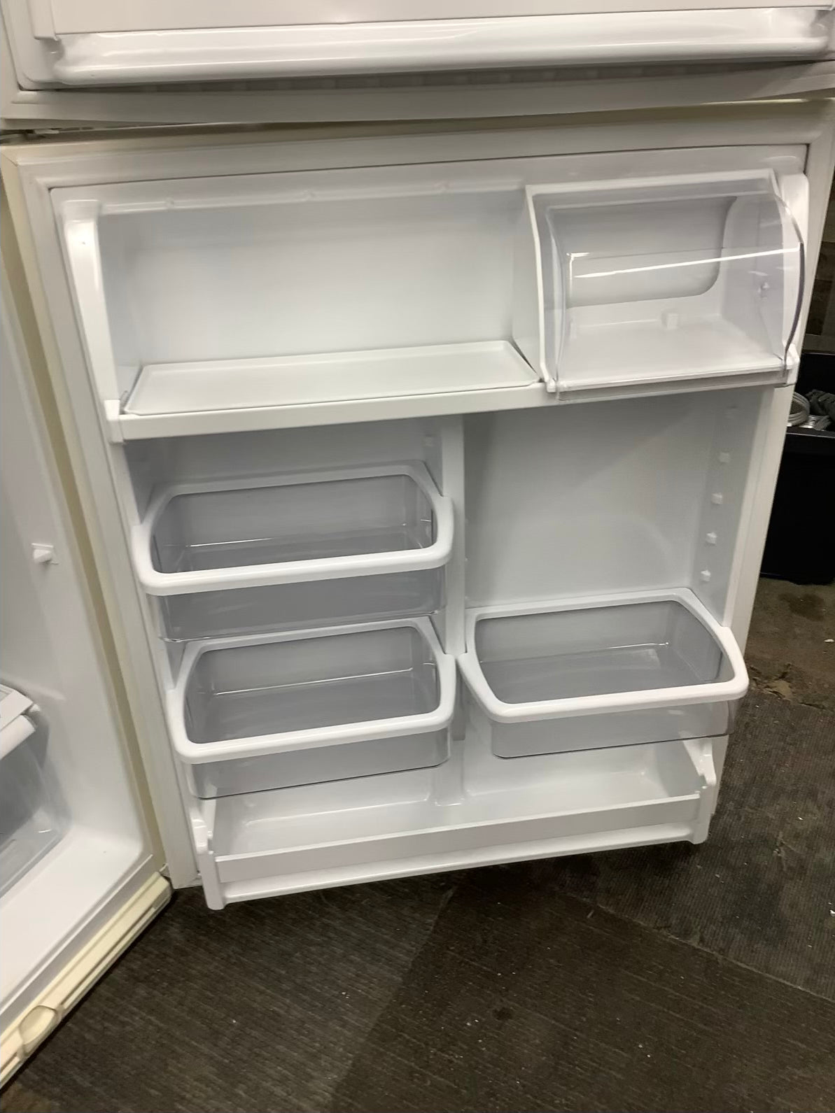 White Kenmore Top Freezer Refrigerator