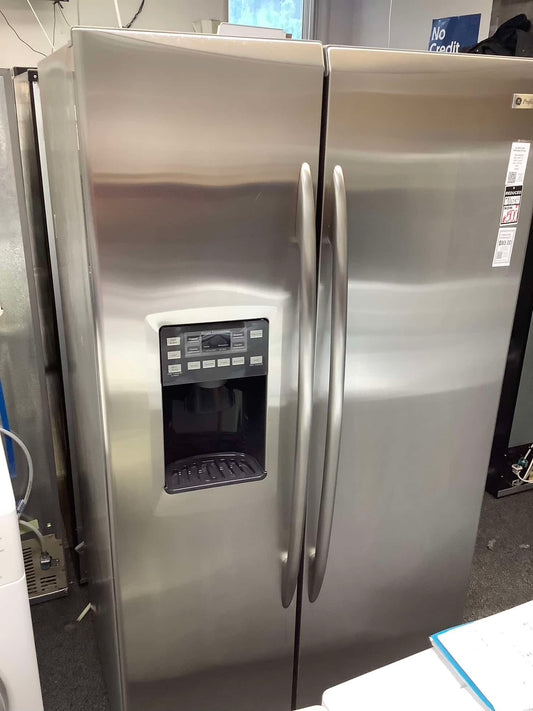 GE Profile side x side refrigerador stainless steel w/water ice dispenser 36 in