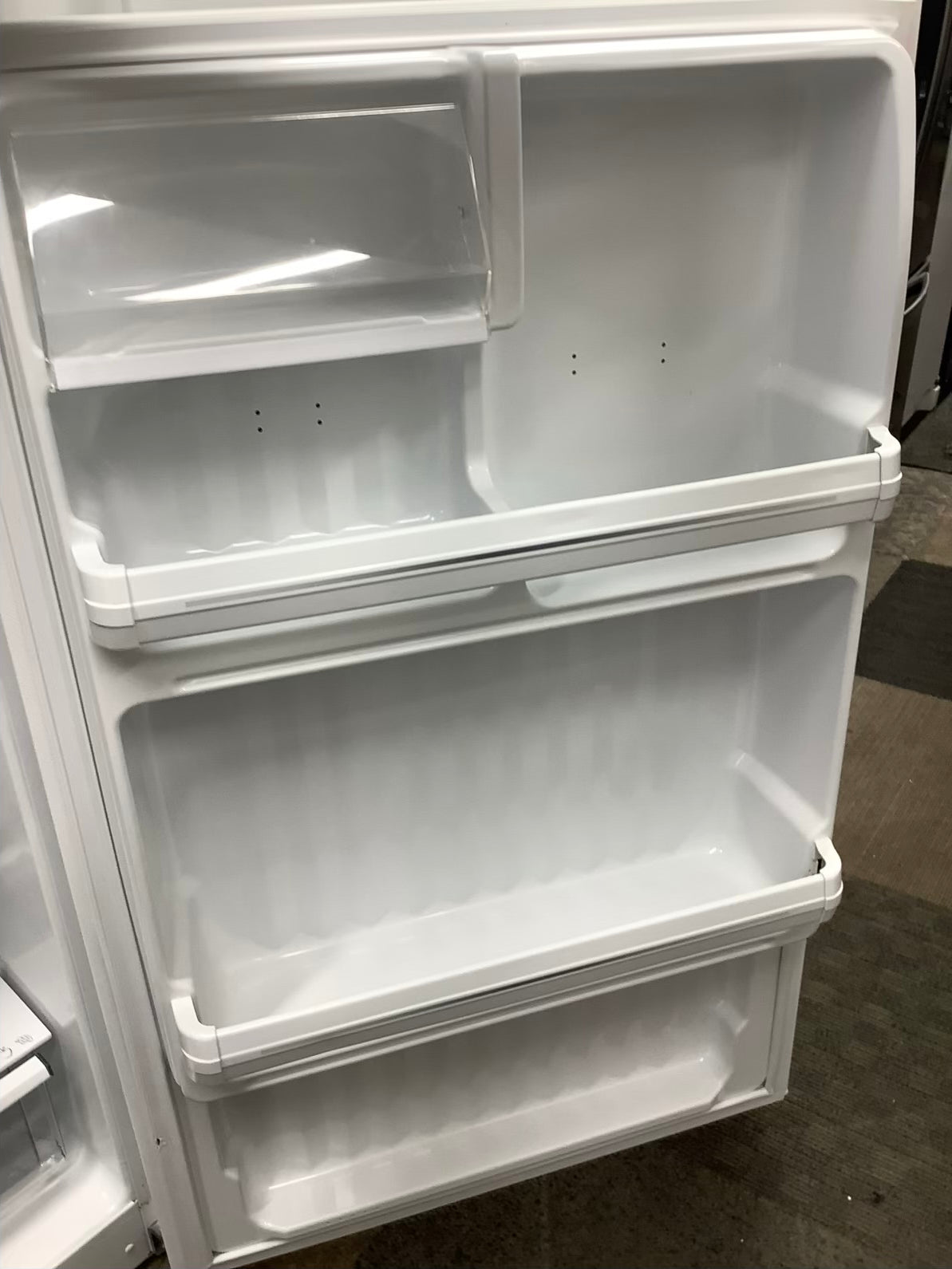 White GE Top Freezer Refrigerator