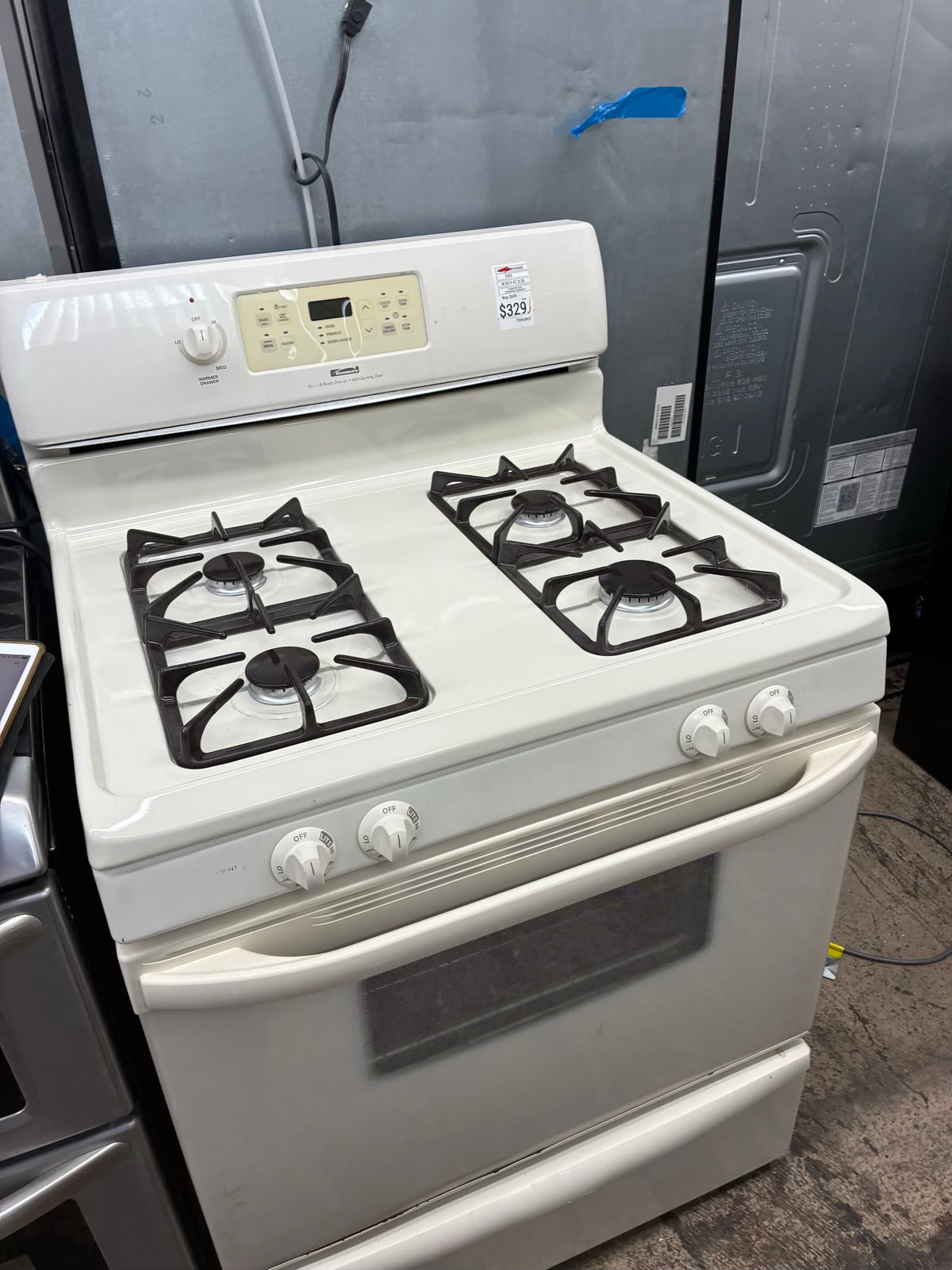 Kenmore Gas Range beige color 4 Burners 30”