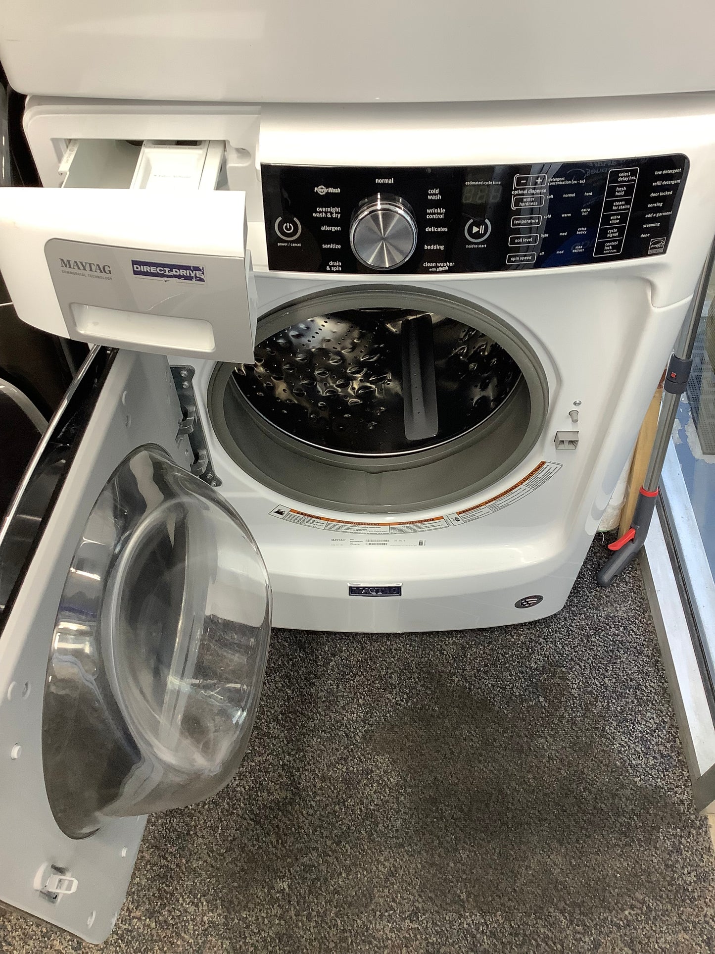 Maytag Front Load Washer white 27”