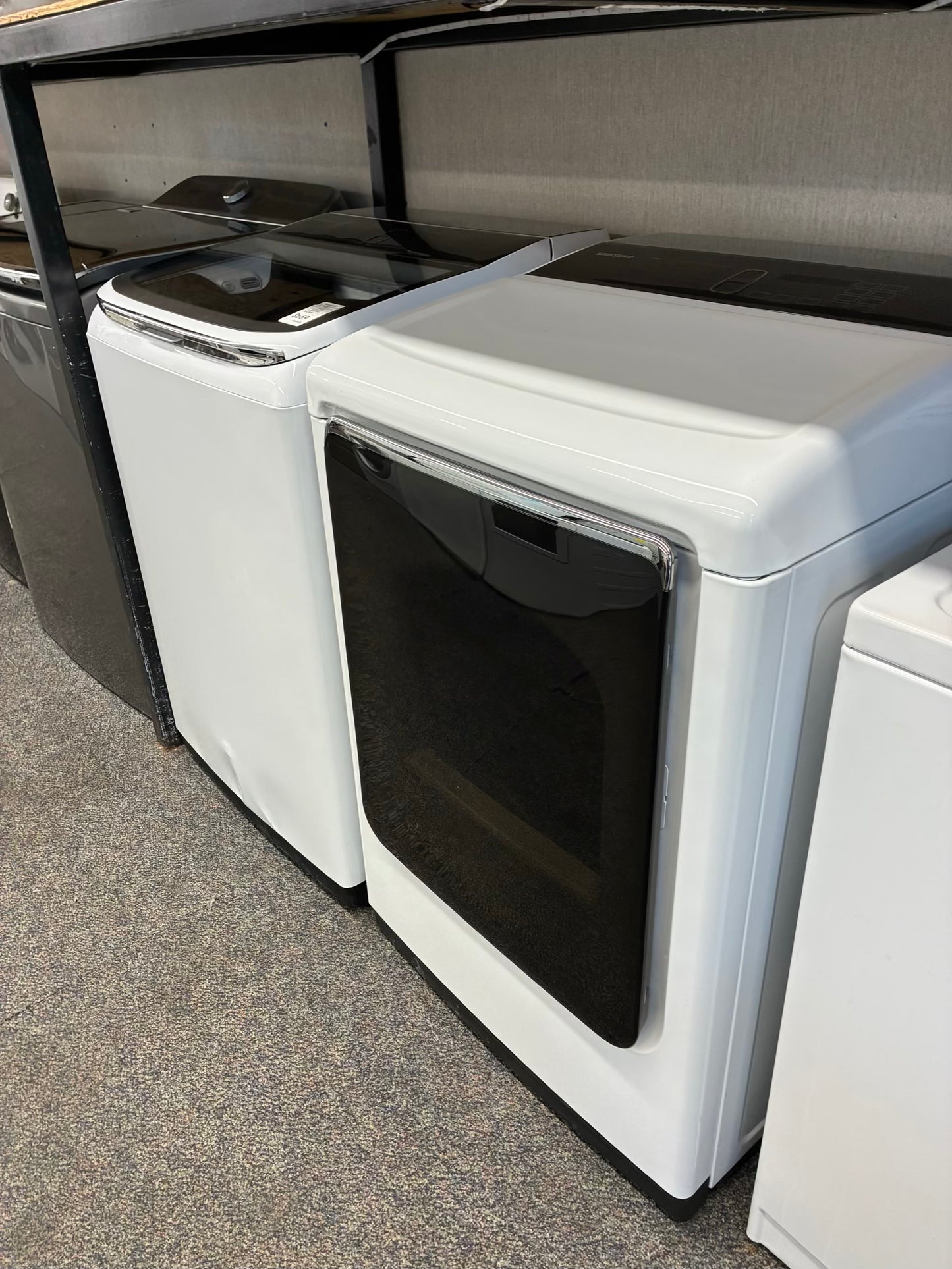 Samsung Gas set washer and dryer 27” white