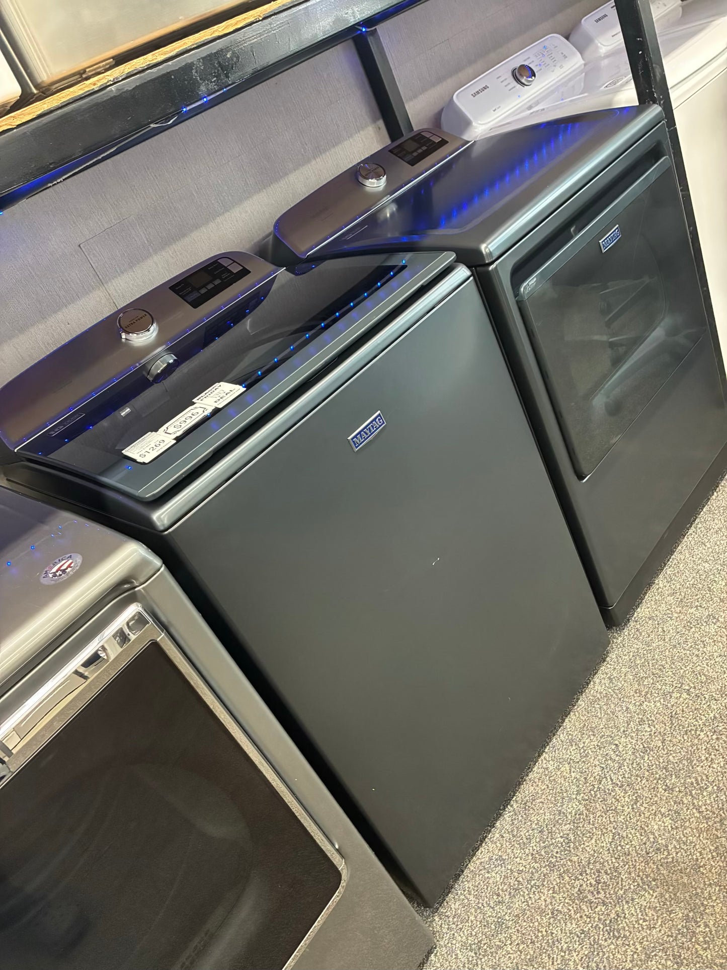 Maytag set 4.7 cu. Ft. Pet Pro top load side by side dryer electric 7.0 pet pro VOLCANO BLACK SCRATCH AND DENTS…. ORIGINAL PRICE $1269