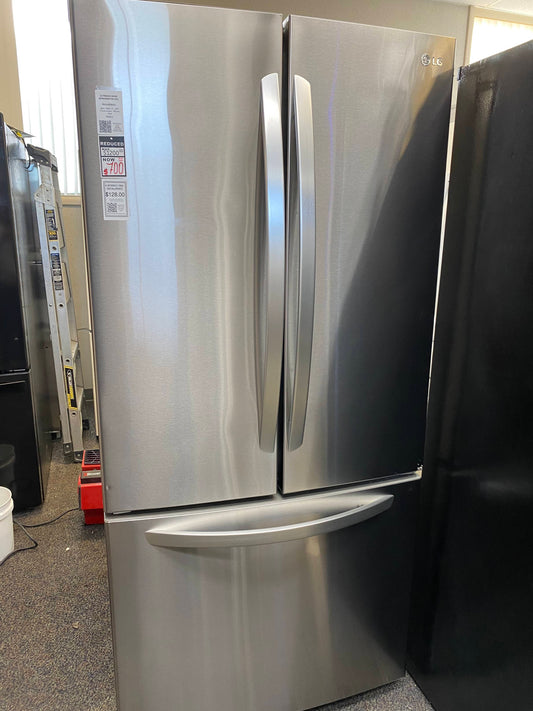 LG French door  refrigerator stainless steel w/ice maker  33”