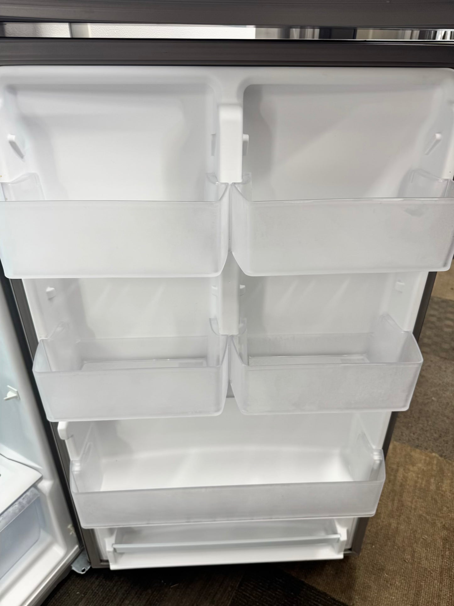 Whirpool top freezer stainless steel 28 inch