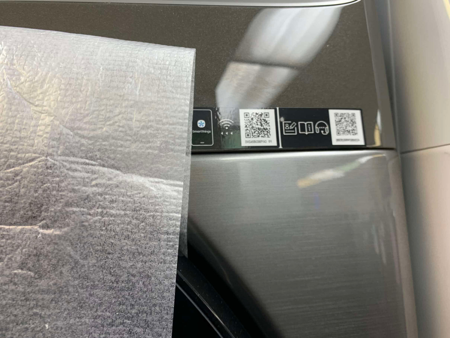 ★ Samsung Open Box 4.5 cu. ft. Smart High-Efficiency Front Load Washer with Super Speed & 7.5 cu. ft. Smart Stackable Vented GAS Dryer with Steam Sanitize+ in champagne 27 in WD739