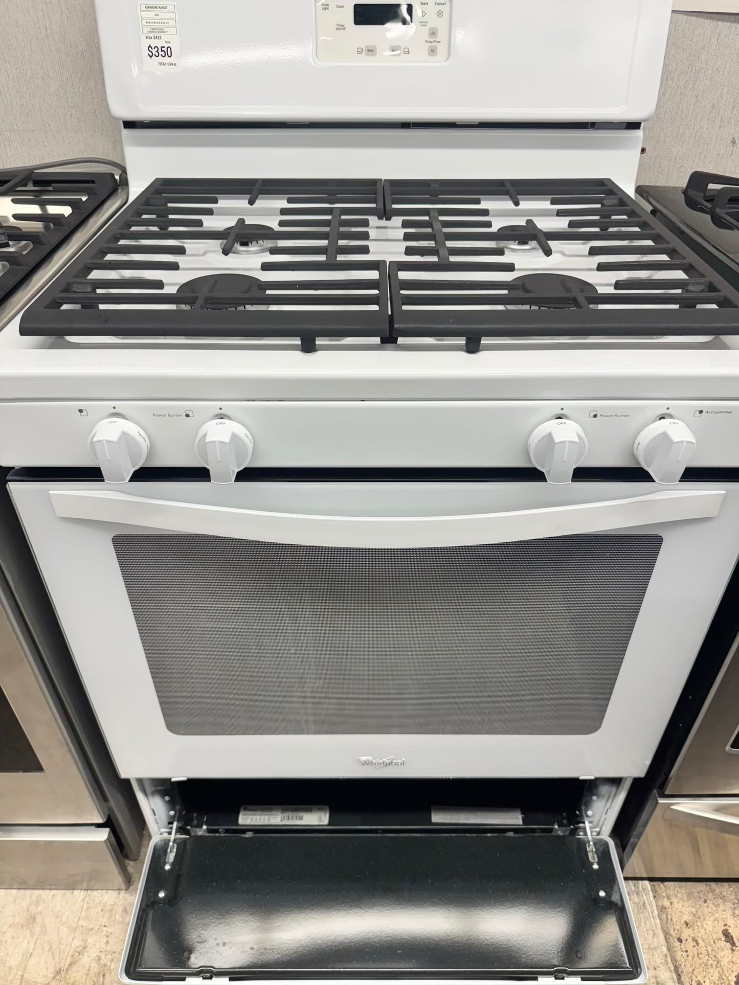 Whirpool gas range 4 burner white color