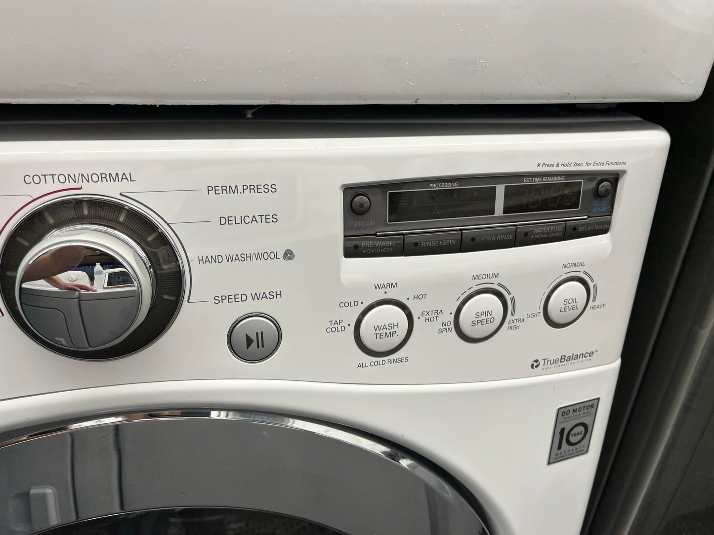 ^ ITEM #WD93D LG front load electric washer and dryer 220v stackable large capacity stainless steel drum 27 in D