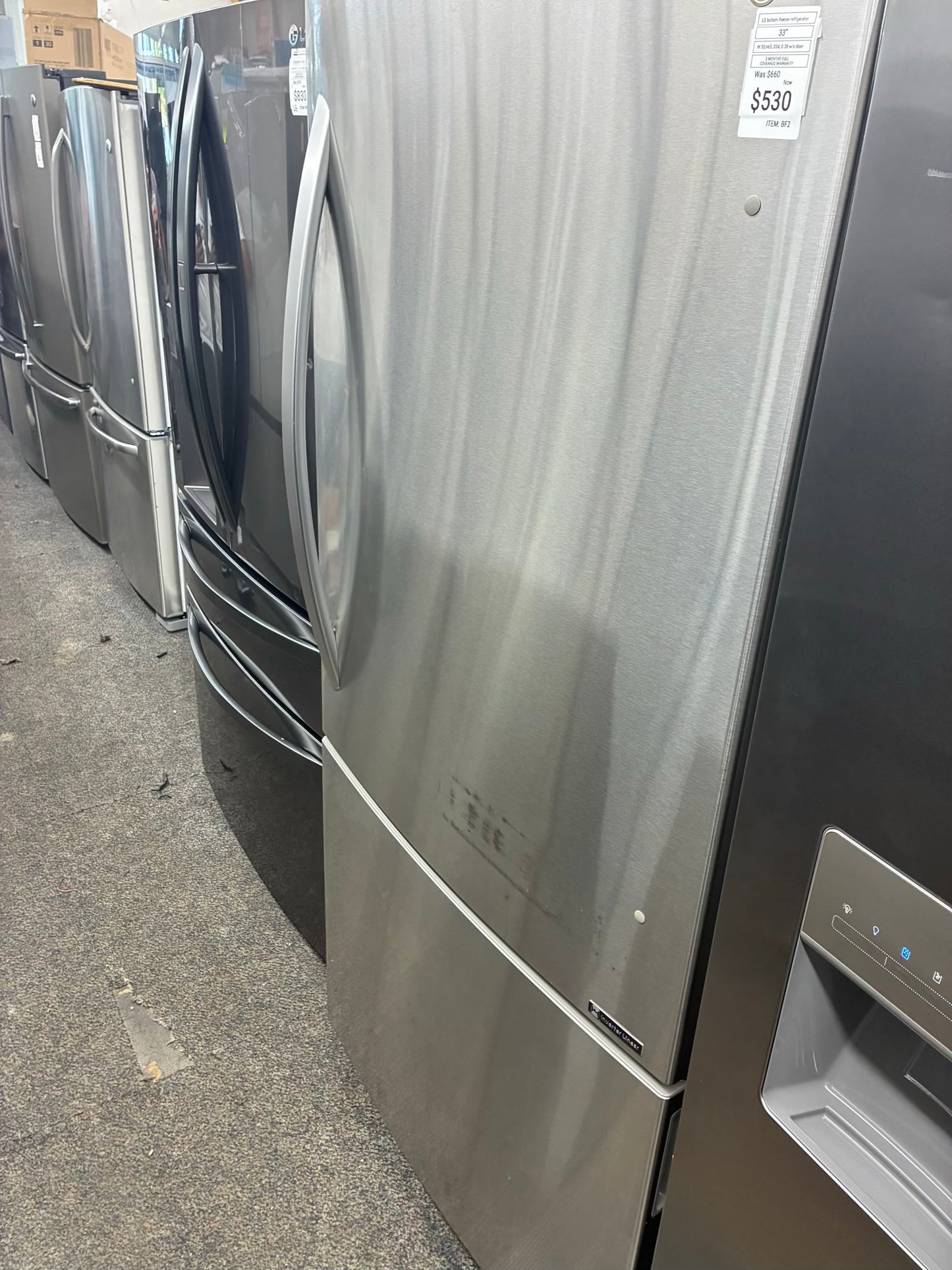 LG bottom freezer stainless steel 33” ice maker