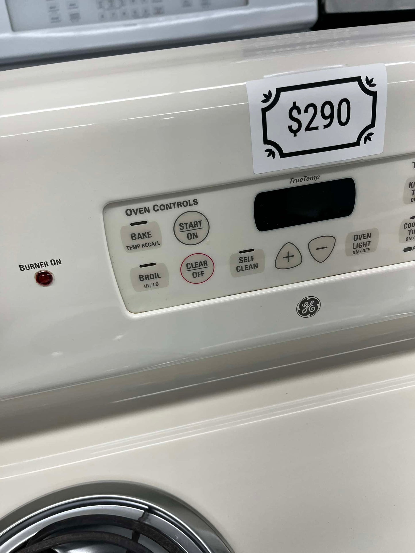 - Item: #GR73X GE electric range 4 burner range 30 in