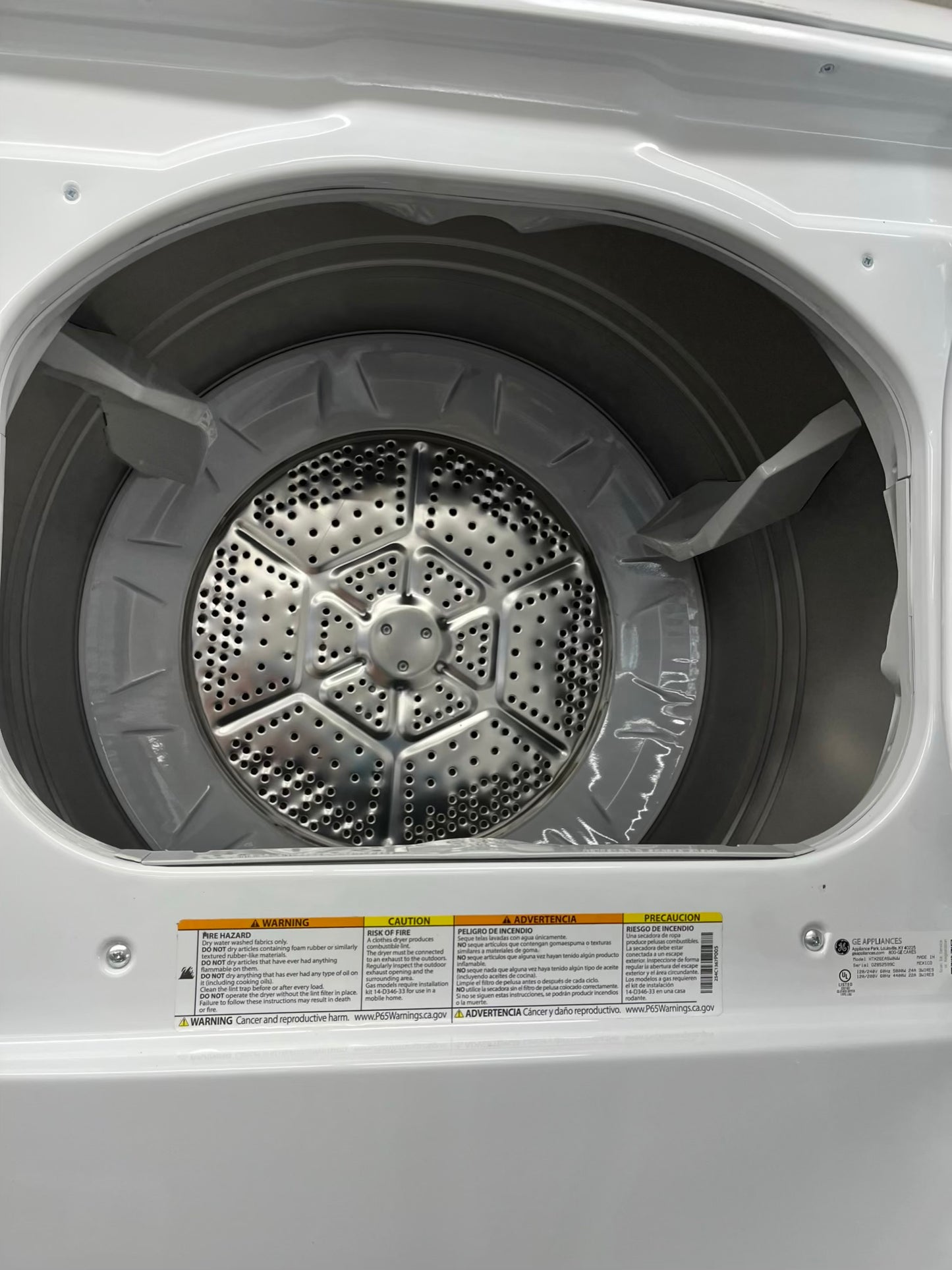 ^ ITEM: #ED92N Hotpoi t electric dryer 27” large capacity