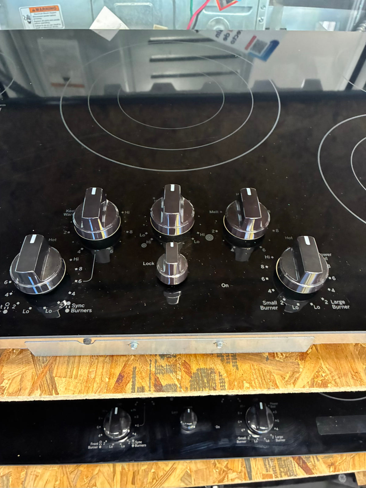 Brand New GE -36" Electric Cooktop - Black stainless steel Model:PP7030BMTS (Copy)