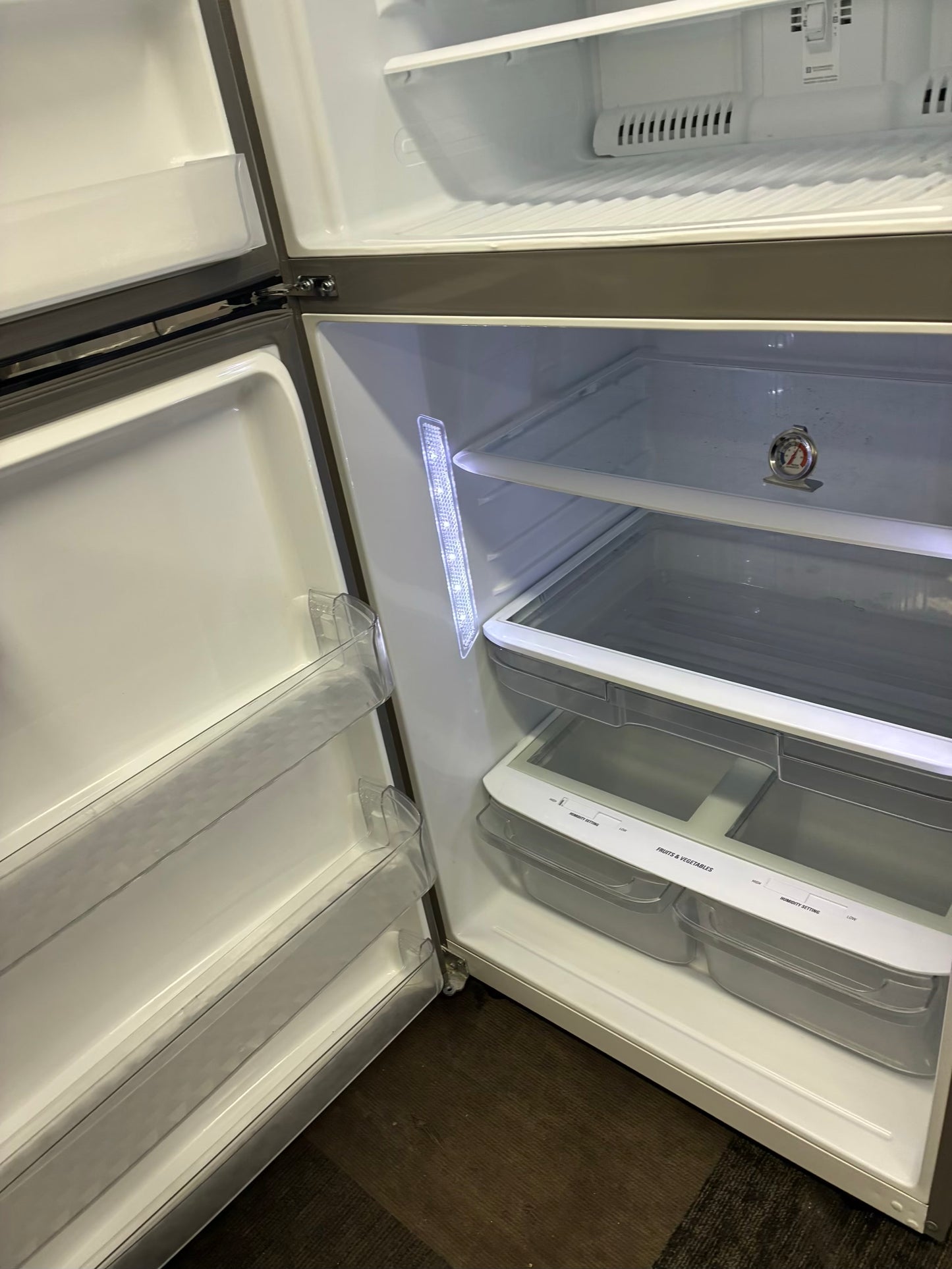 LG top freezer refrigerator stainless steel 33”
