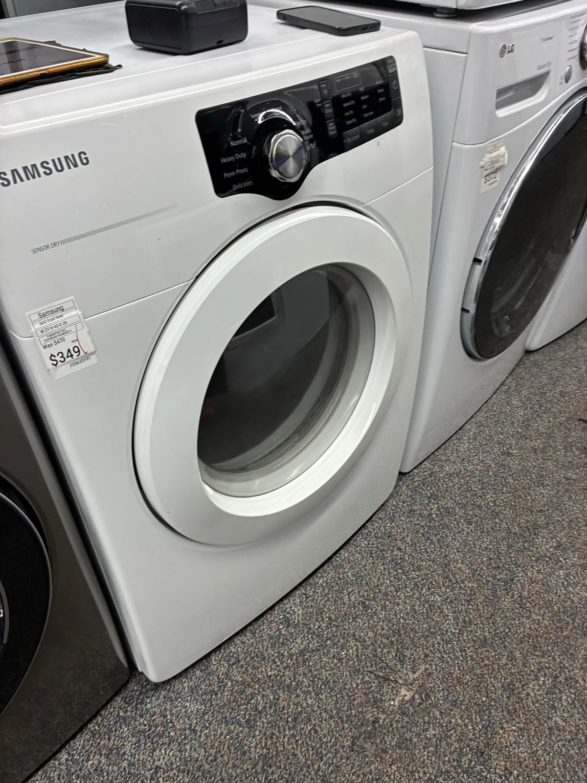 SAMSUMG gas dryer 27” large capacity white