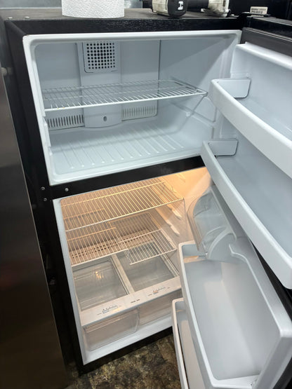 GE top freezer refrigerator  30” black